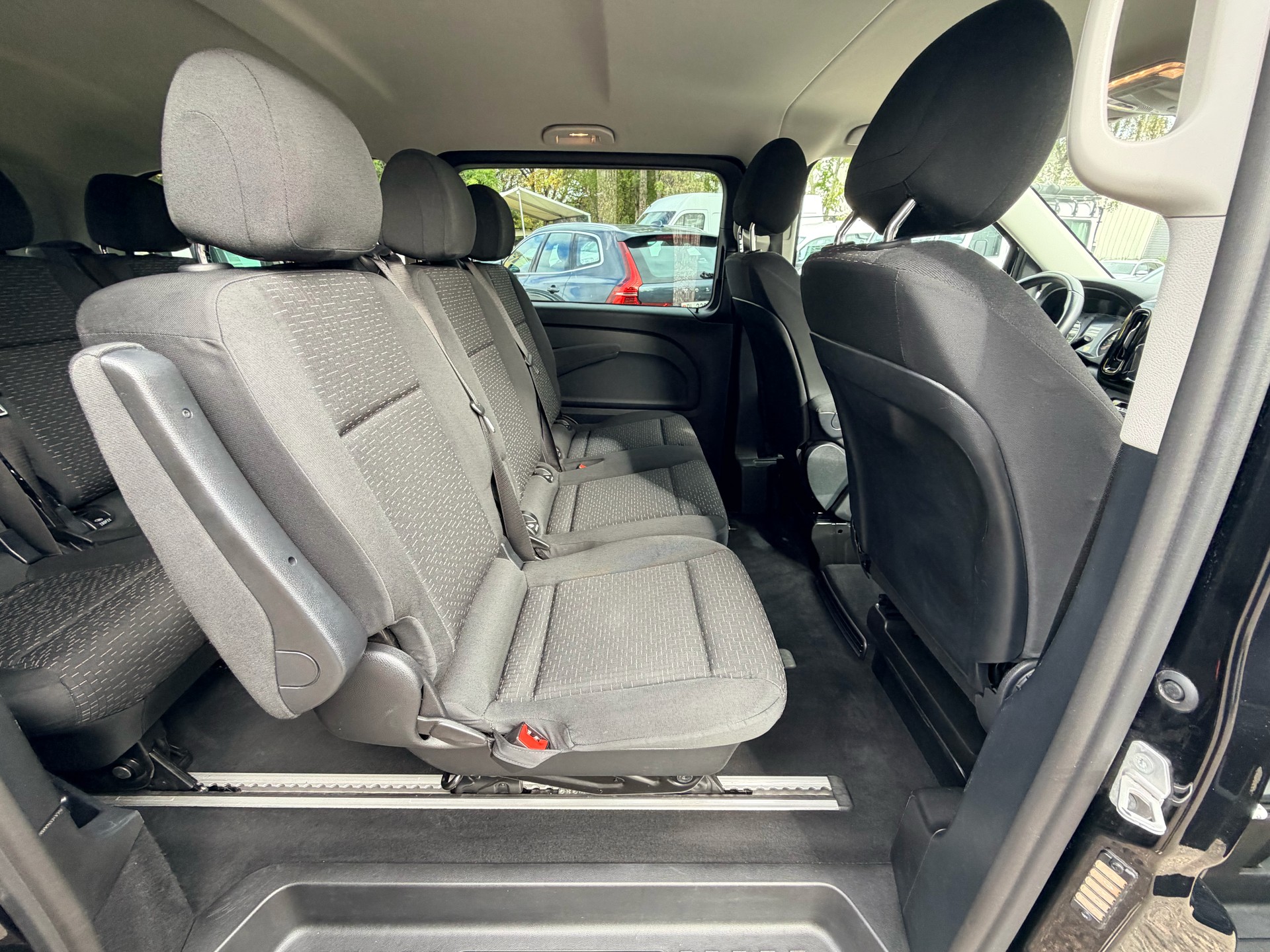 MERCEDES-BENZ Vito 116 CDI Lang Select Tourer 4Matic 9G-Tronic-image-10