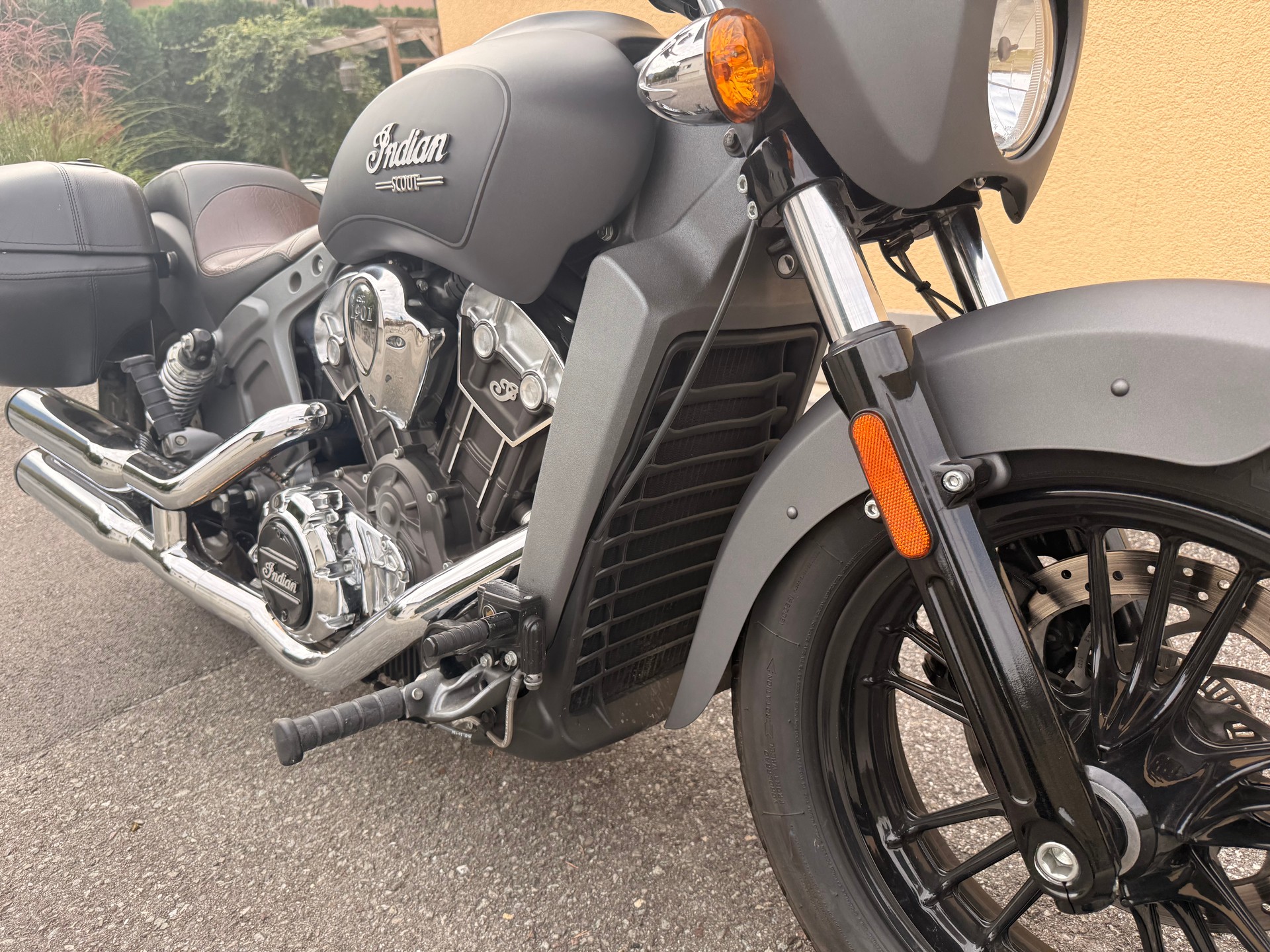 INDIAN Scout ABS-image-9