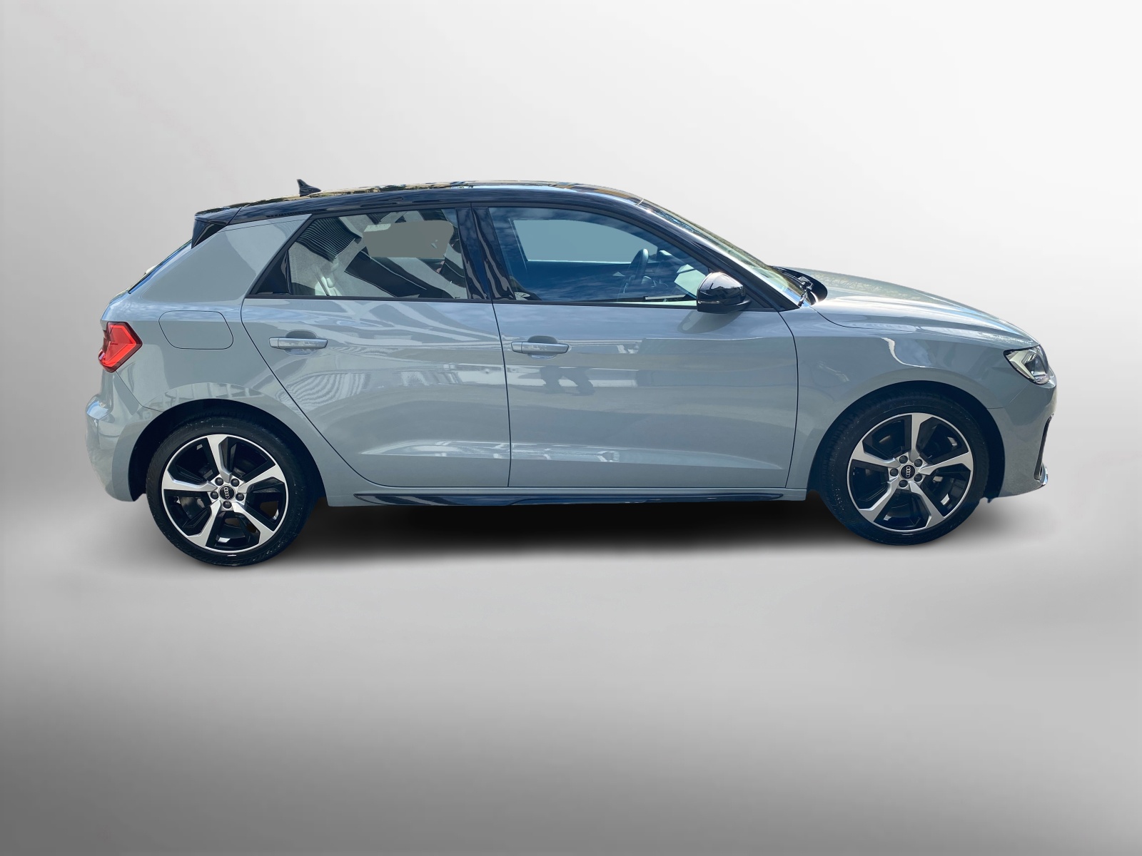 AUDI A1 Sportback 30 TFSI S Line Attraction S-tronic-image-10