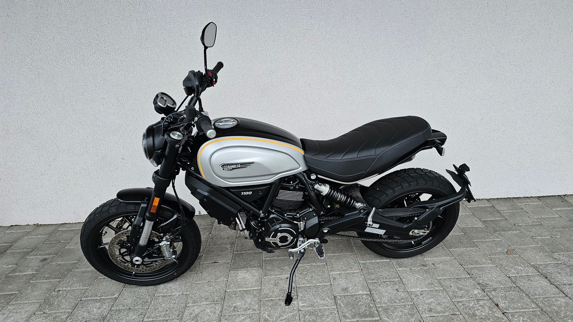 DUCATI Scrambler 1100 Sport-image-1