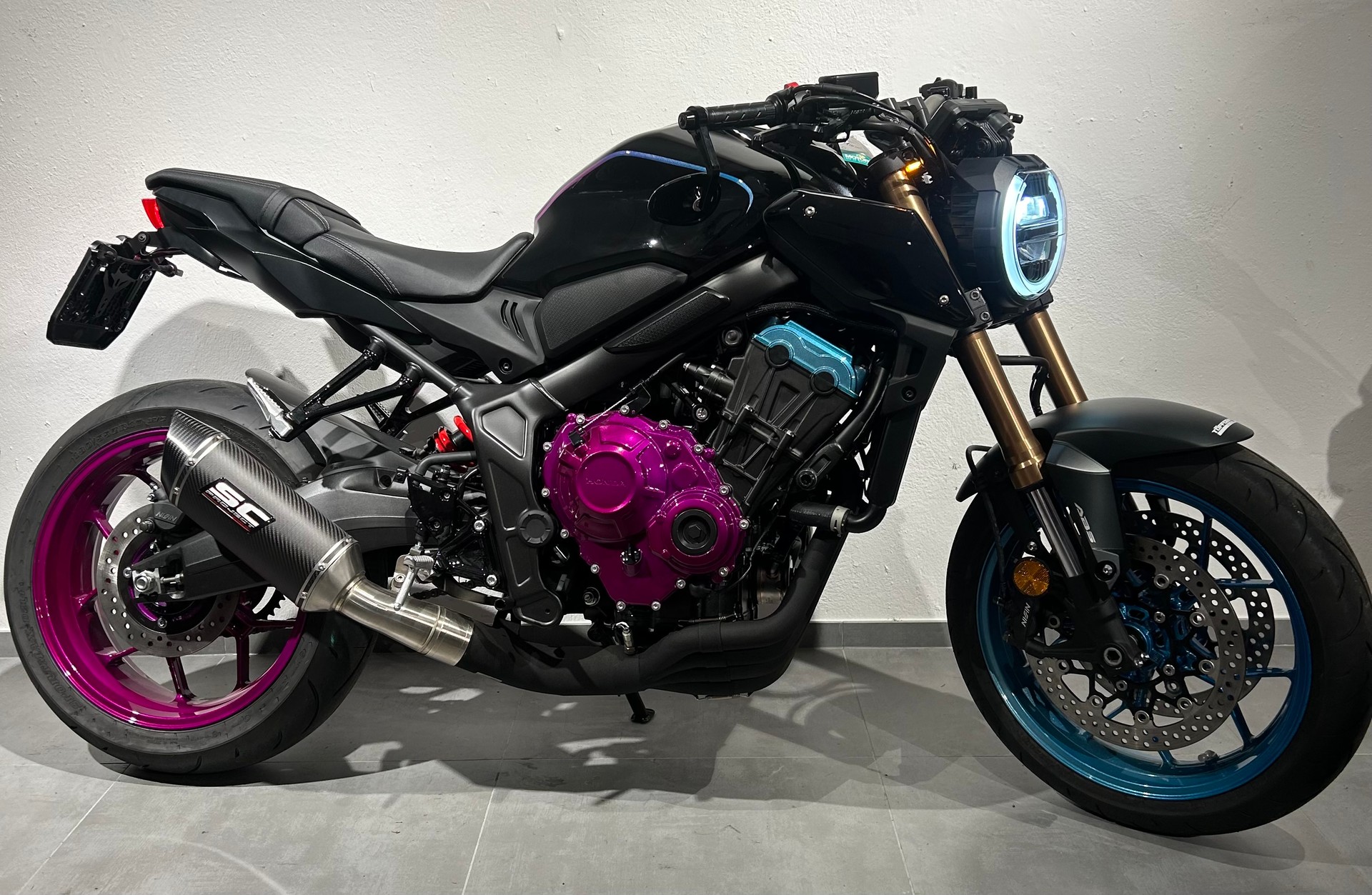 HONDA CB 650 R Miami Edition-image-0