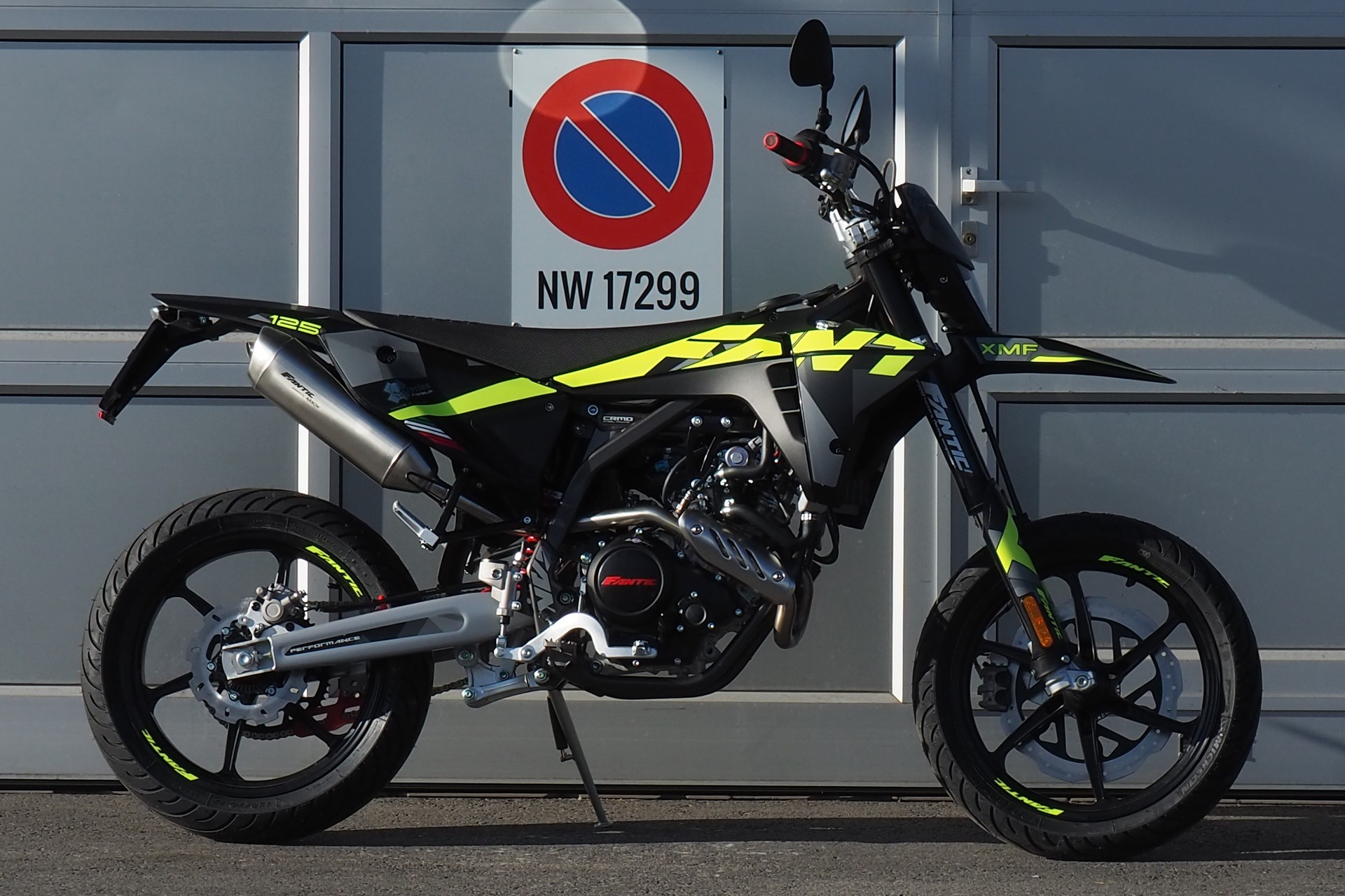 FANTIC XMF Performance 125-image-2