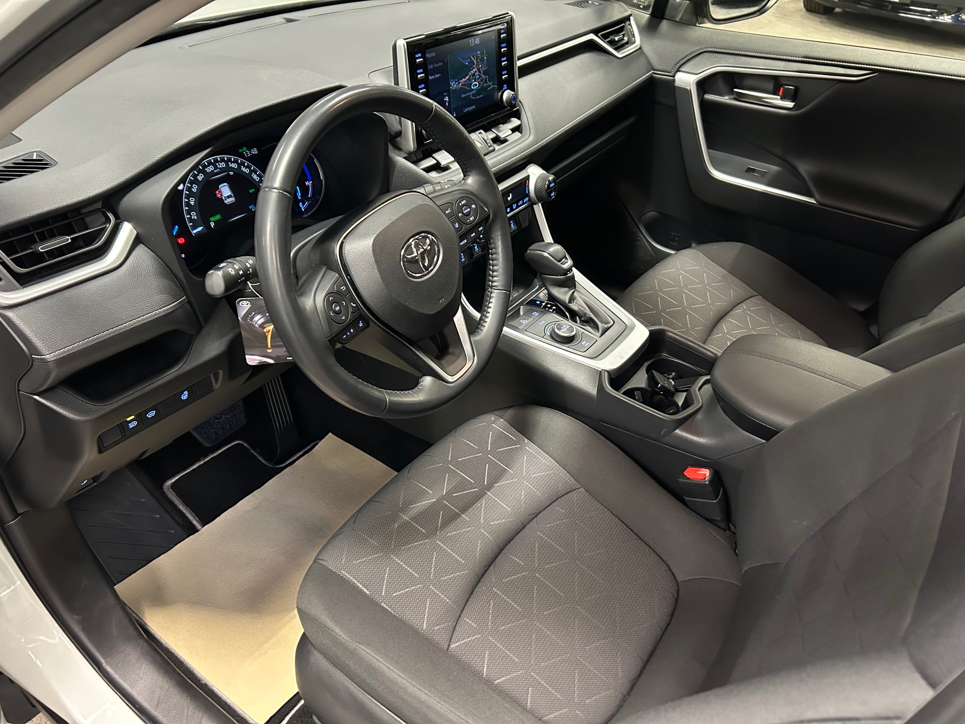 TOYOTA RAV-4 2.5 HSD Trend e-CVT 4WD-image-15