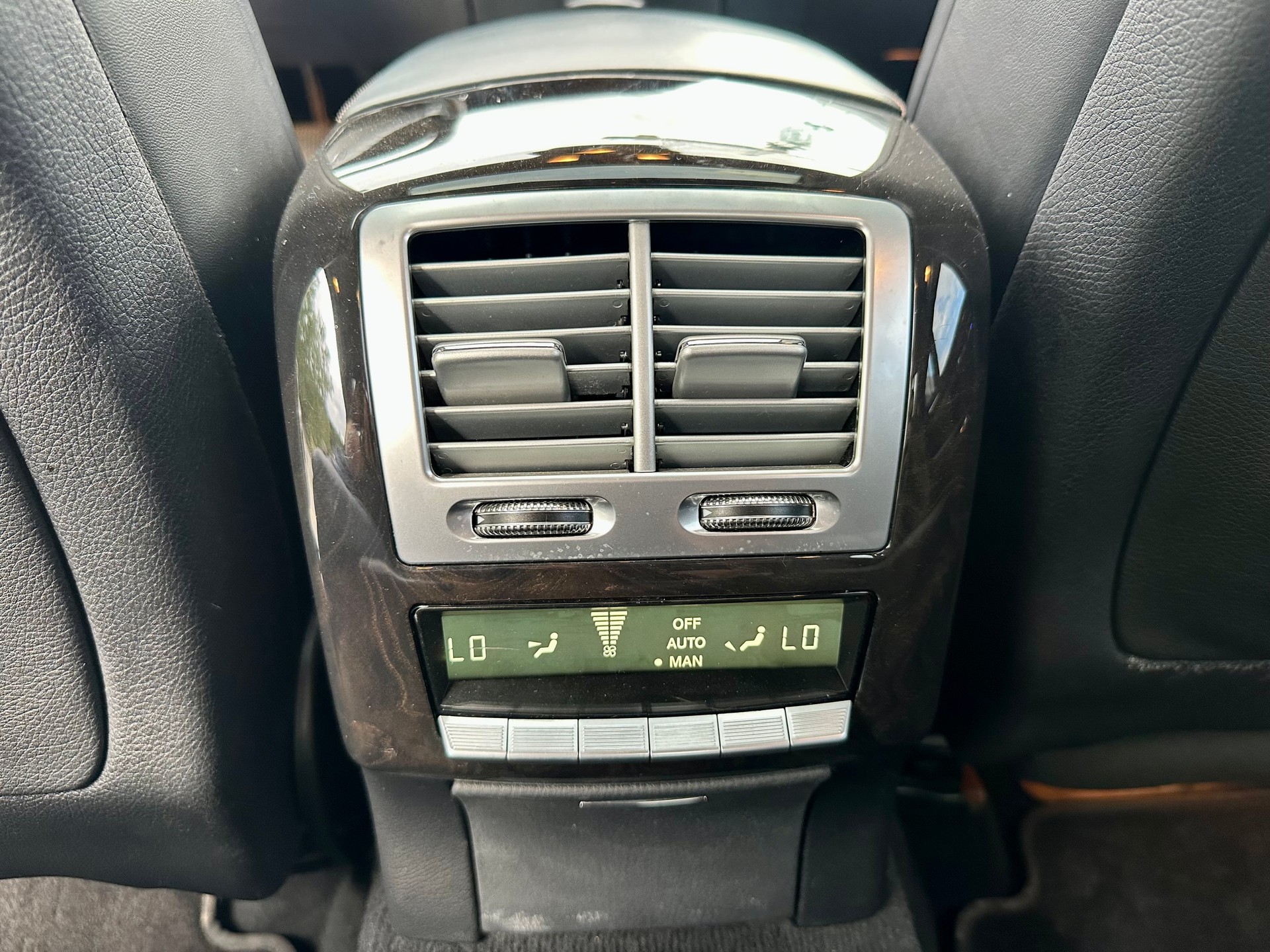 MERCEDES-BENZ S 500 L BlueEfficiency SS 4Matic 7G-Tronic-image-21