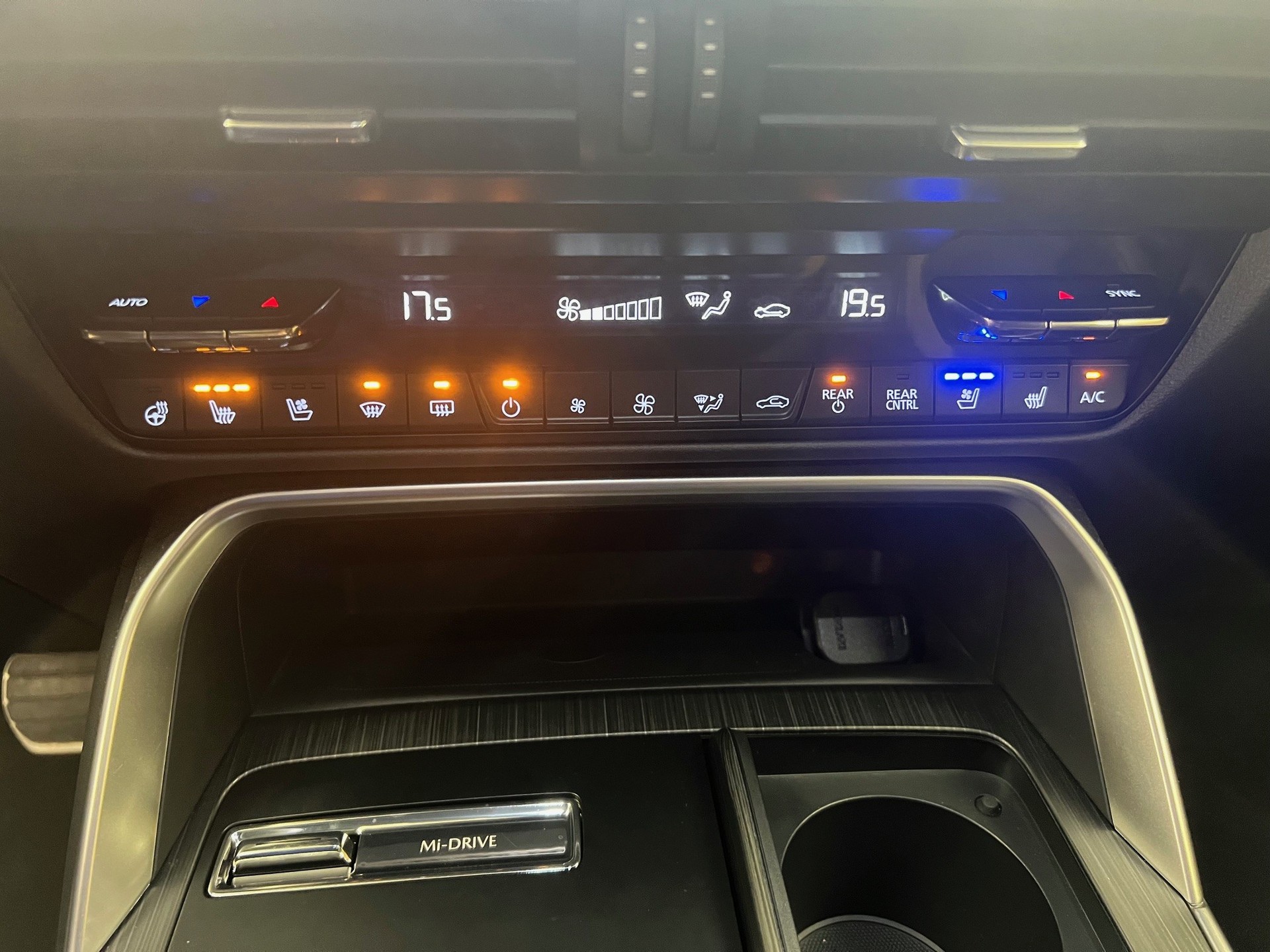 MAZDA CX-80 e-Skyactiv D254 MHEV AWD Homura Plus-image-21