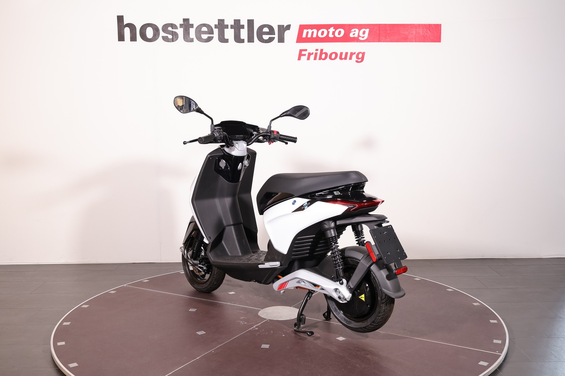 PIAGGIO 1 Active-showroom-element-3