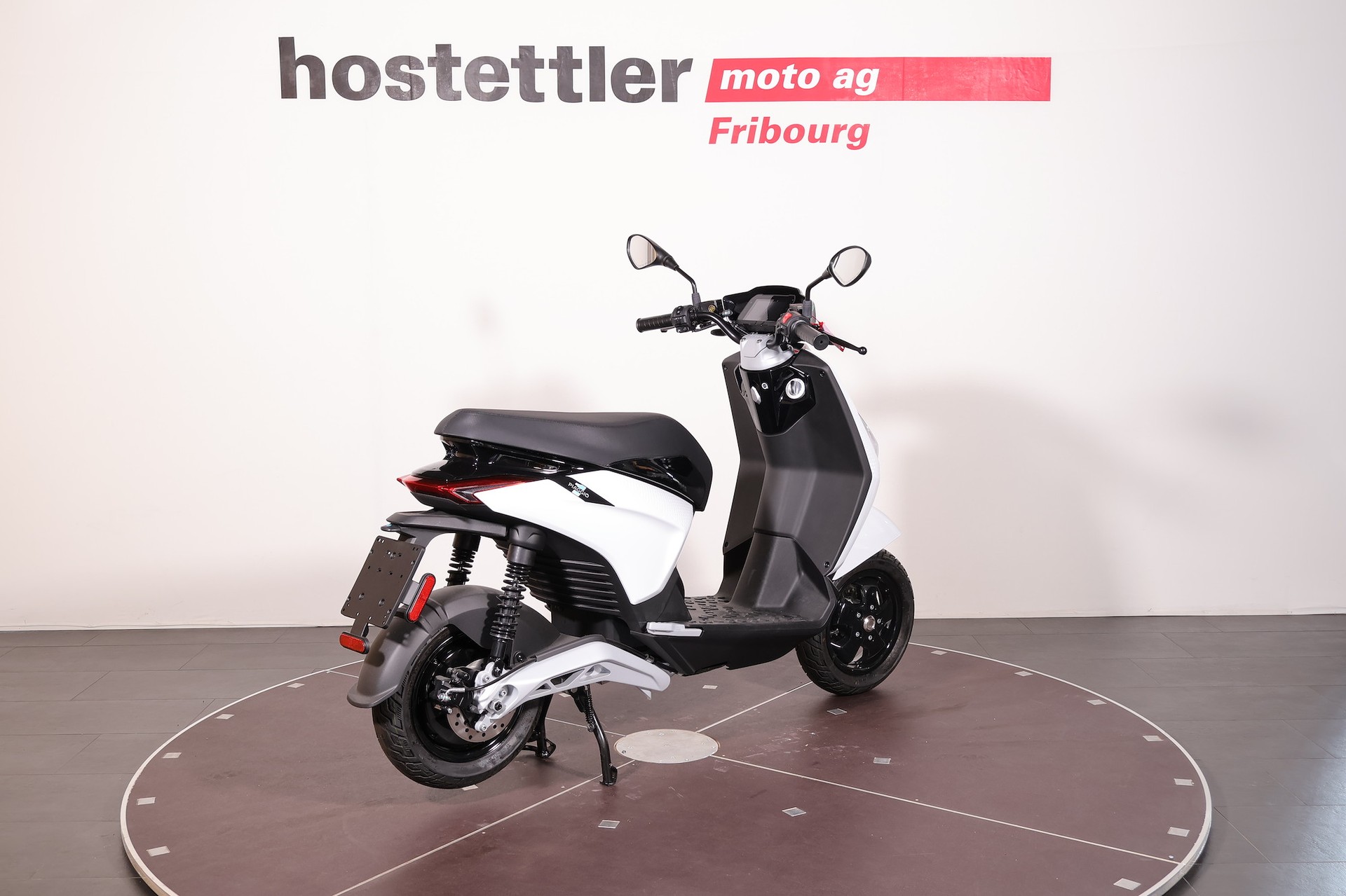 PIAGGIO 1 Active-showroom-element-2