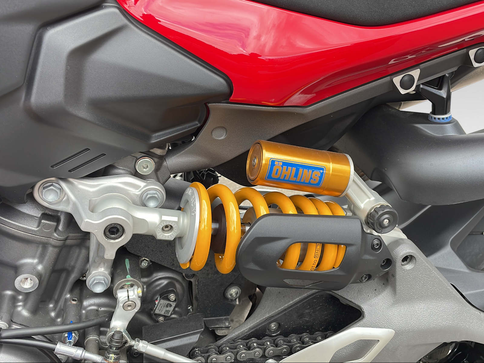DUCATI 890 Superb. Panigale V2 S ABS-image-8