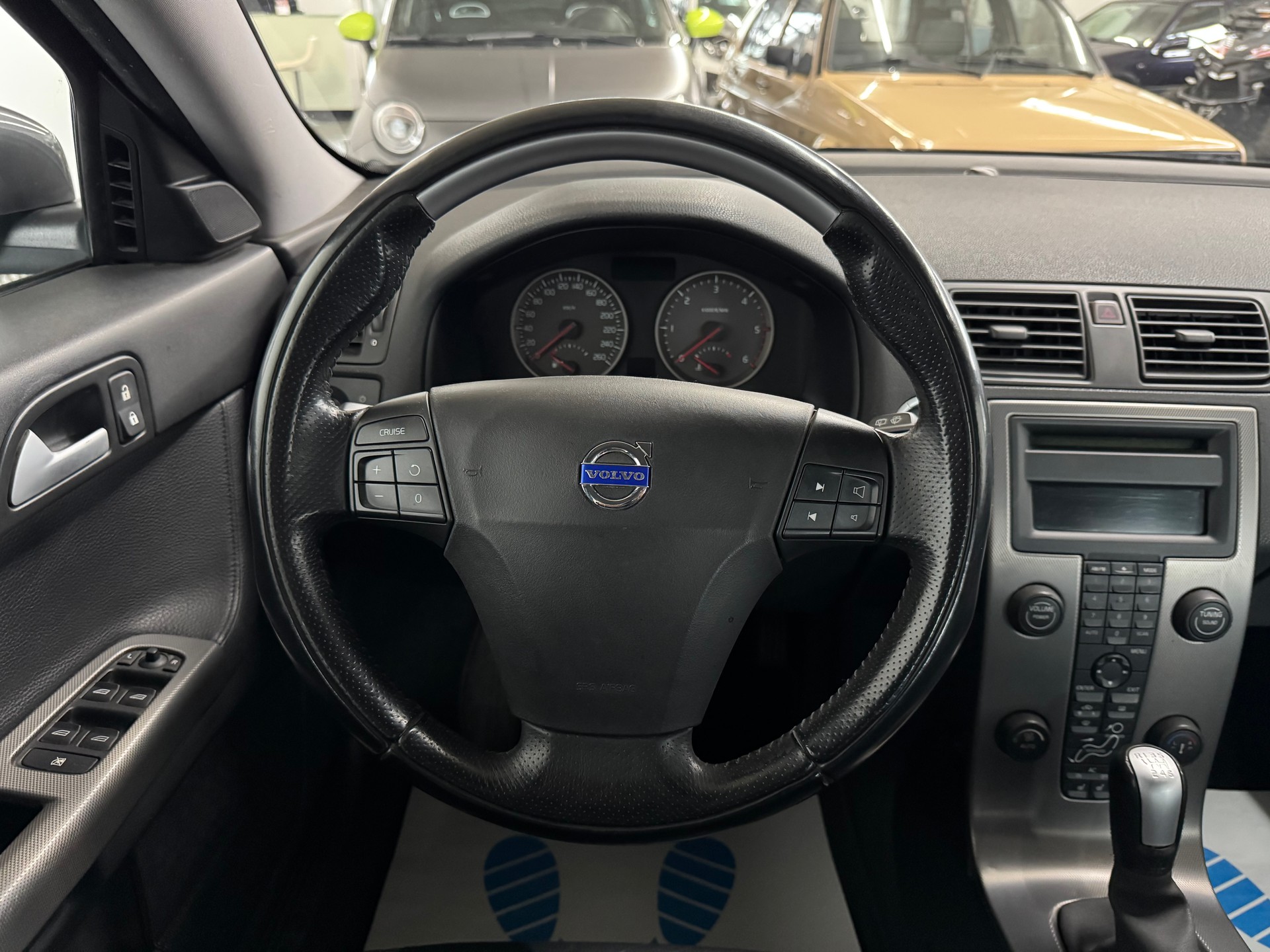 VOLVO V50 2.0D Kinetic-image-16