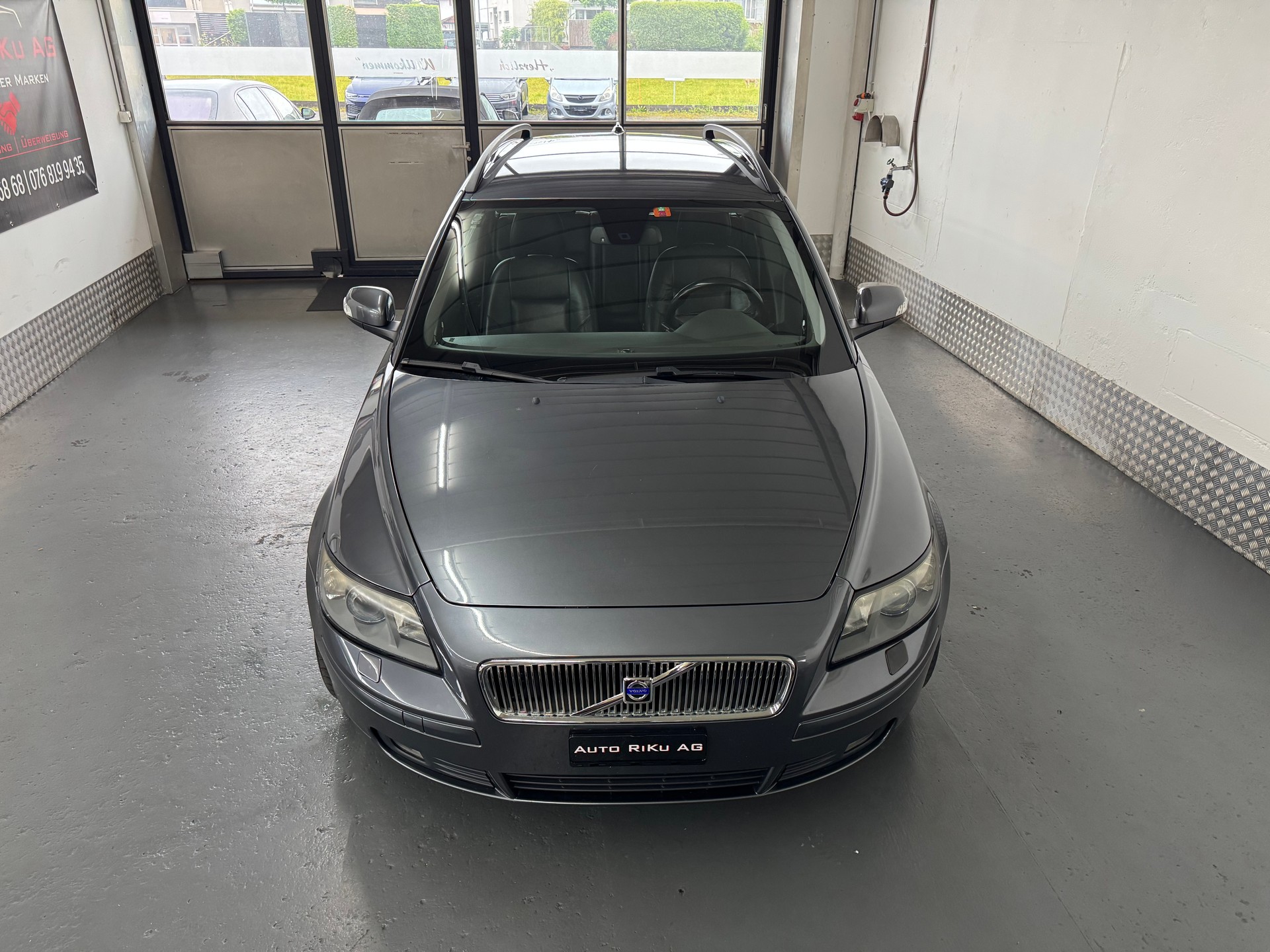 VOLVO V50 2.0D Kinetic-showroom-element-2