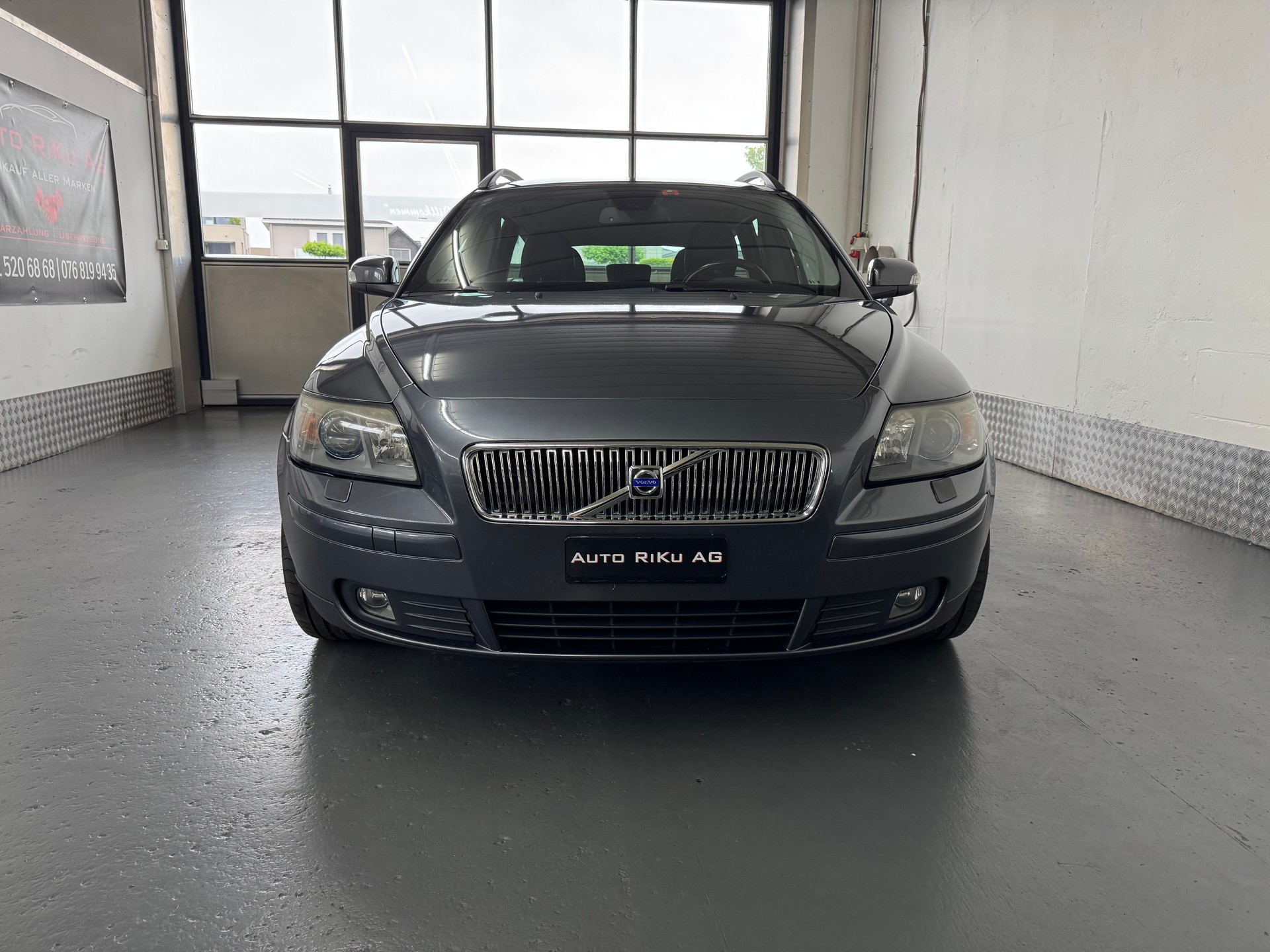 VOLVO V50 2.0D Kinetic-showroom-element-3