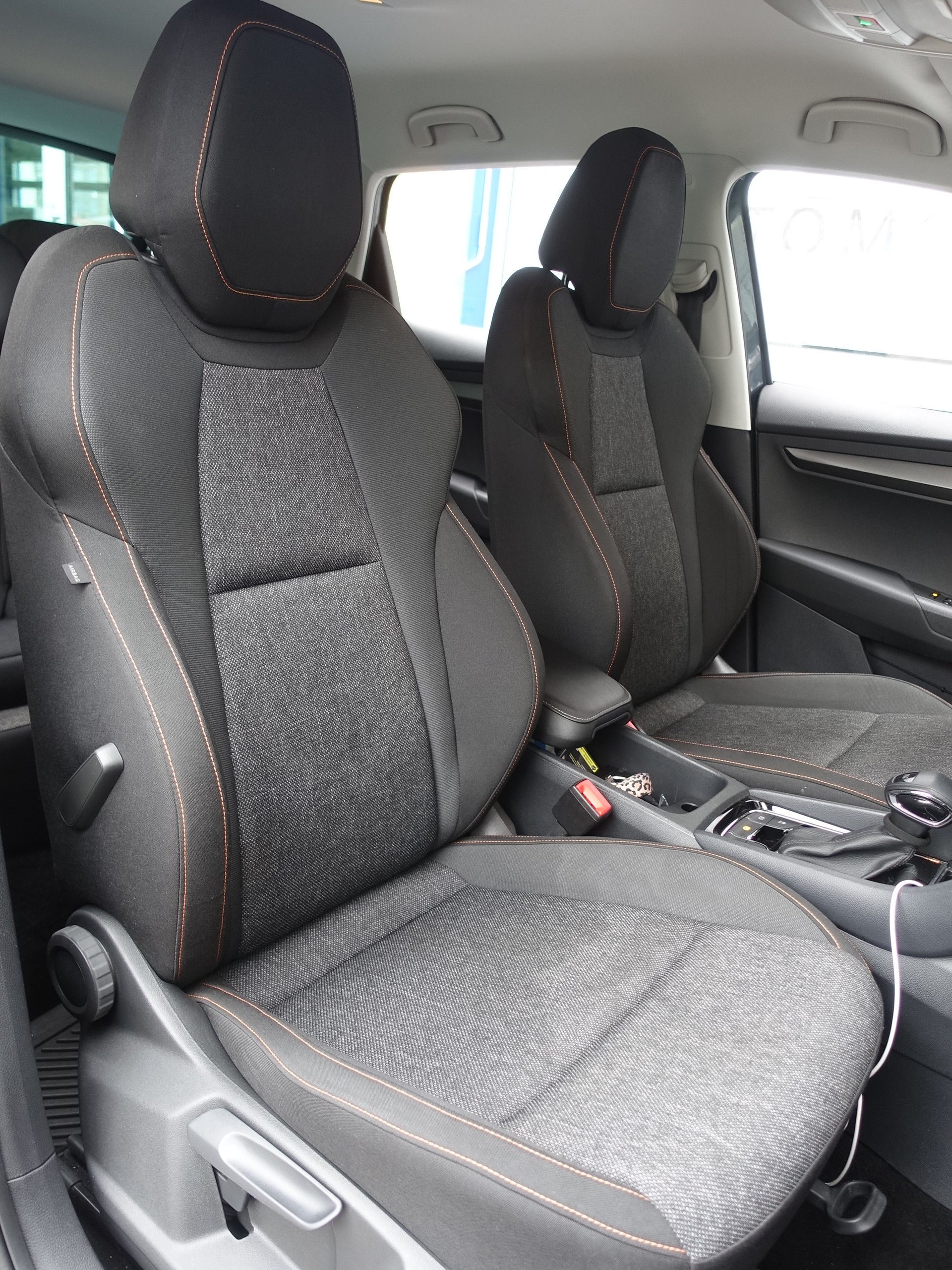 SKODA Karoq 1.5 TSI ACT Clever DSG-image-8
