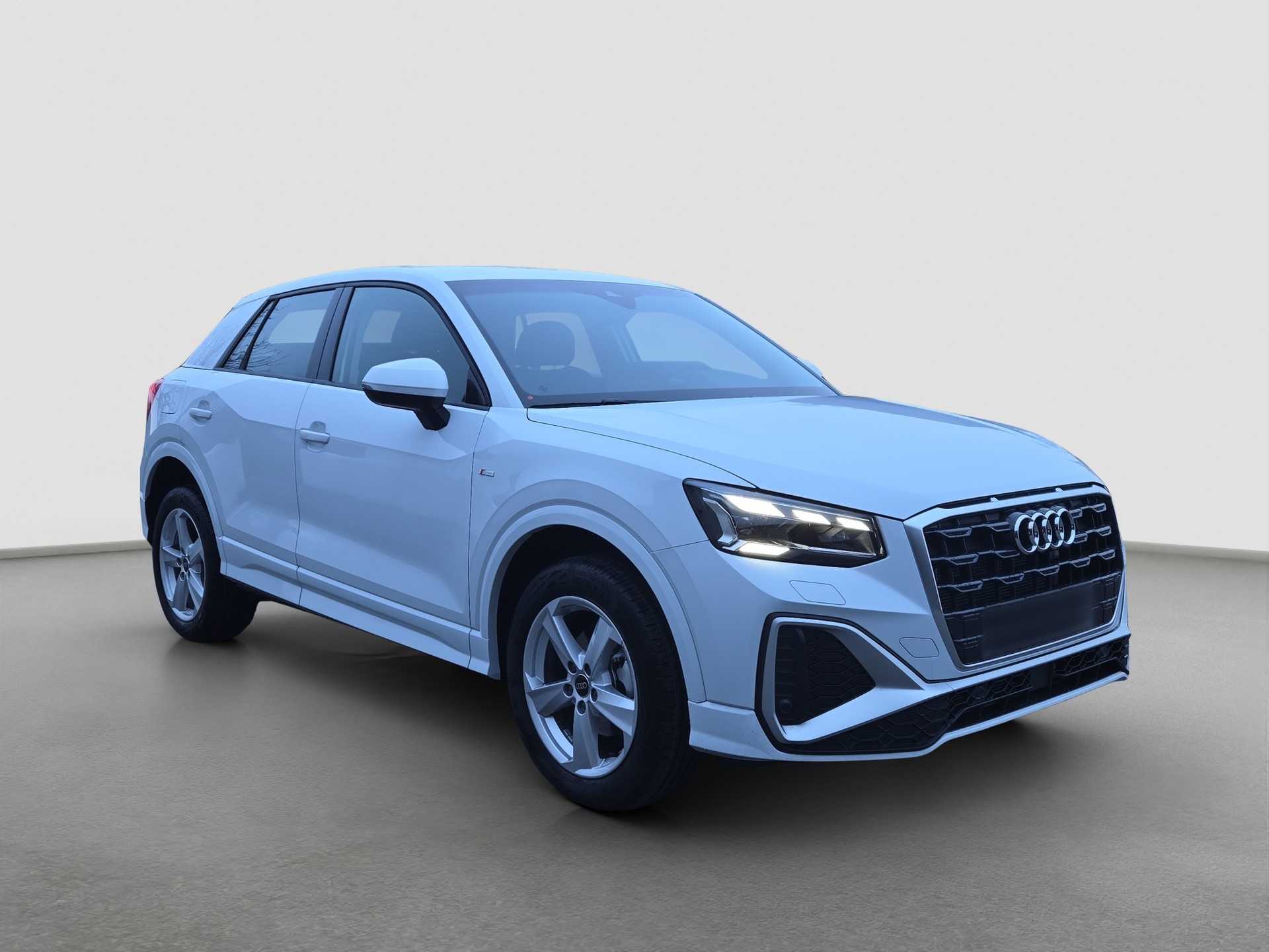 AUDI Q2 35 TFSI S line S-tronic-image-6