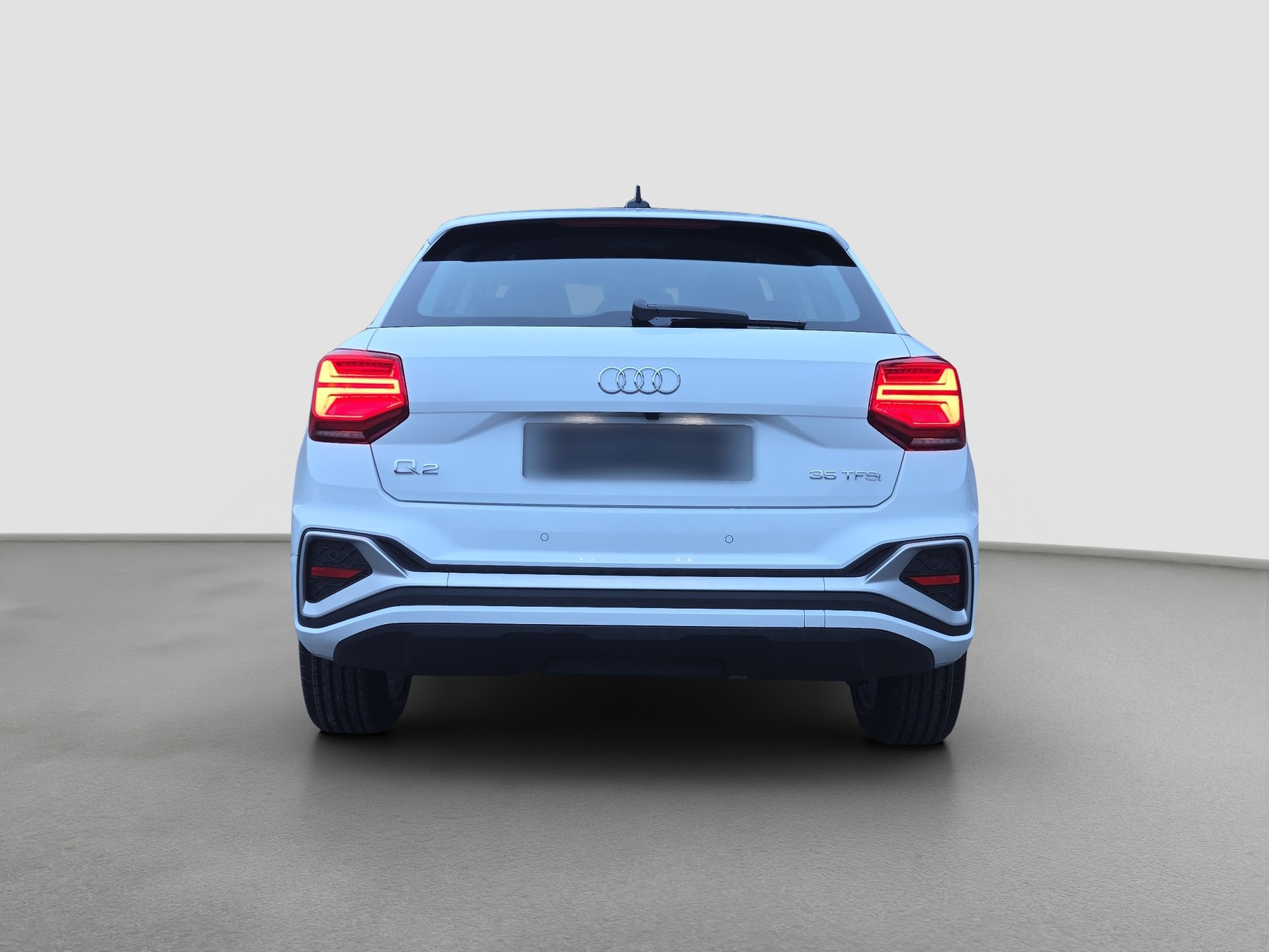 AUDI Q2 35 TFSI S line S-tronic-showroom-element-3