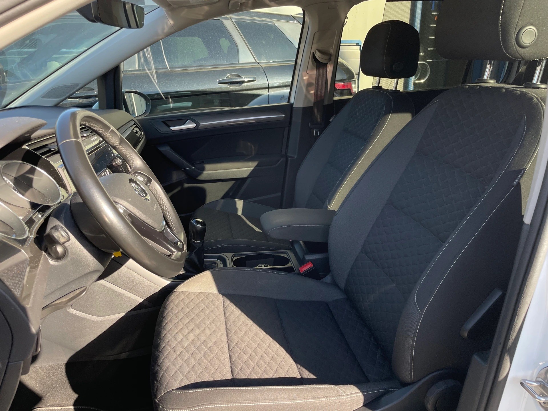 VW Touran 1.6 TDI BlueMotion Technology Comfortline-image-8