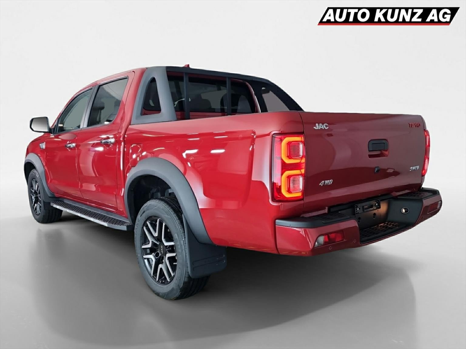 JAC T8 Pro Diesel 2.0Di AWD-showroom-element-1