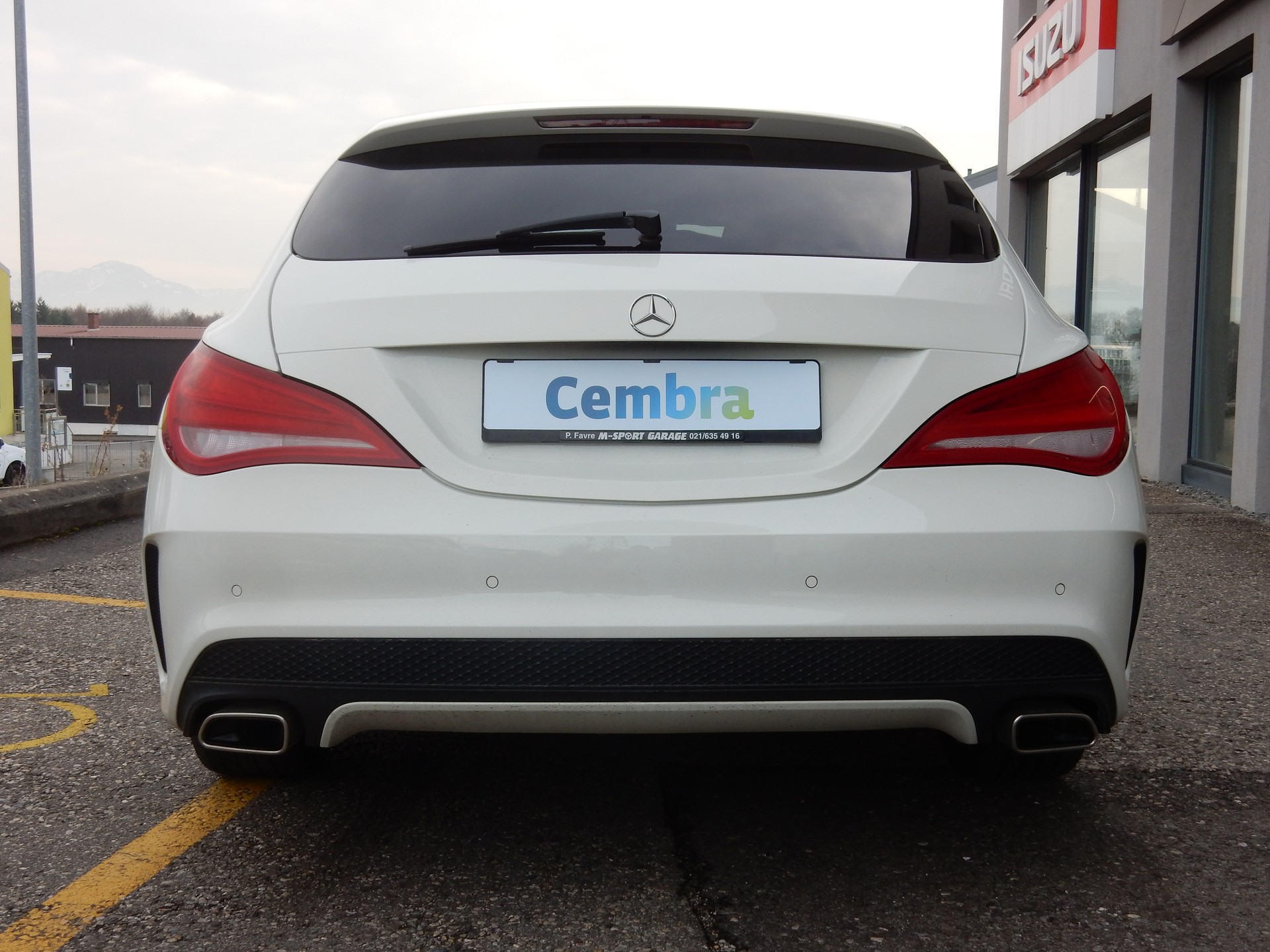 MERCEDES-BENZ CLA Shooting Brake 250 AMG Line 7G-DCT 4Matic-showroom-element-3