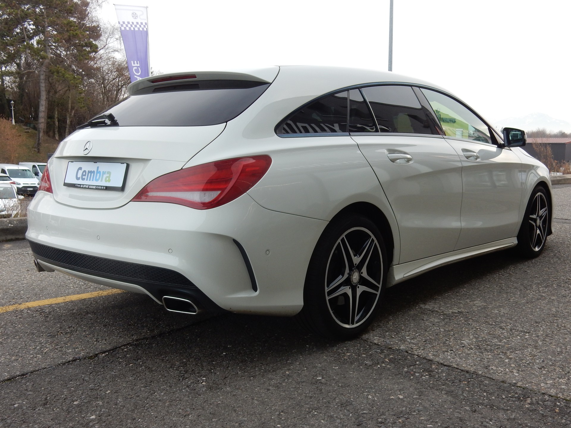 MERCEDES-BENZ CLA Shooting Brake 250 AMG Line 7G-DCT 4Matic-showroom-element-2