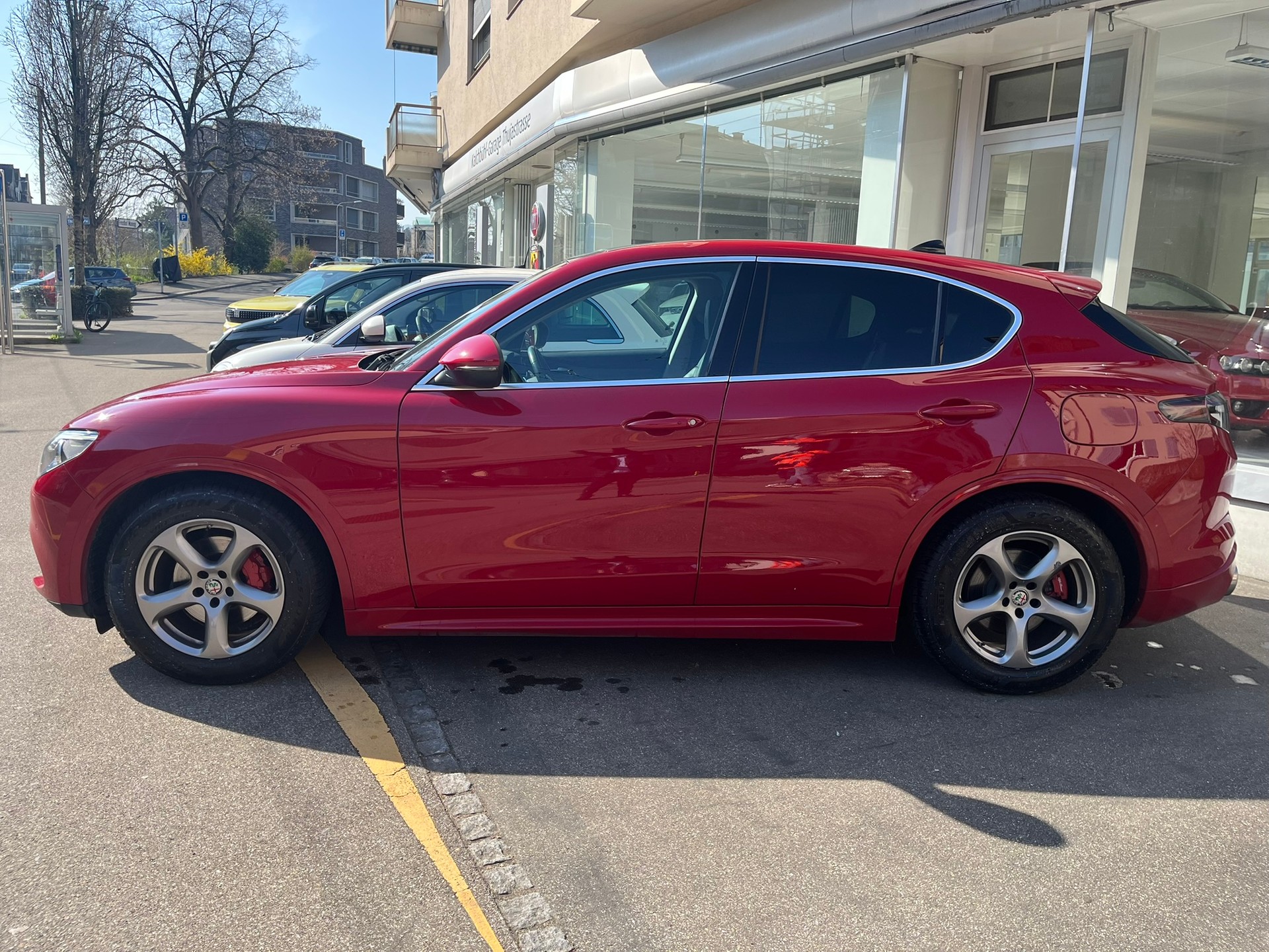 ALFA ROMEO Stelvio 2.0 First Ed. Q4-showroom-element-1