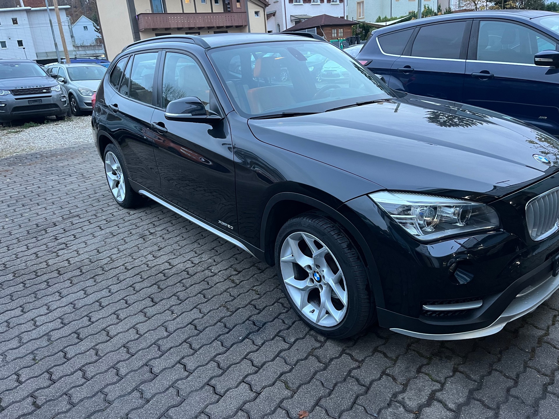 BMW X1 xDrive 20i Steptronic-image-1