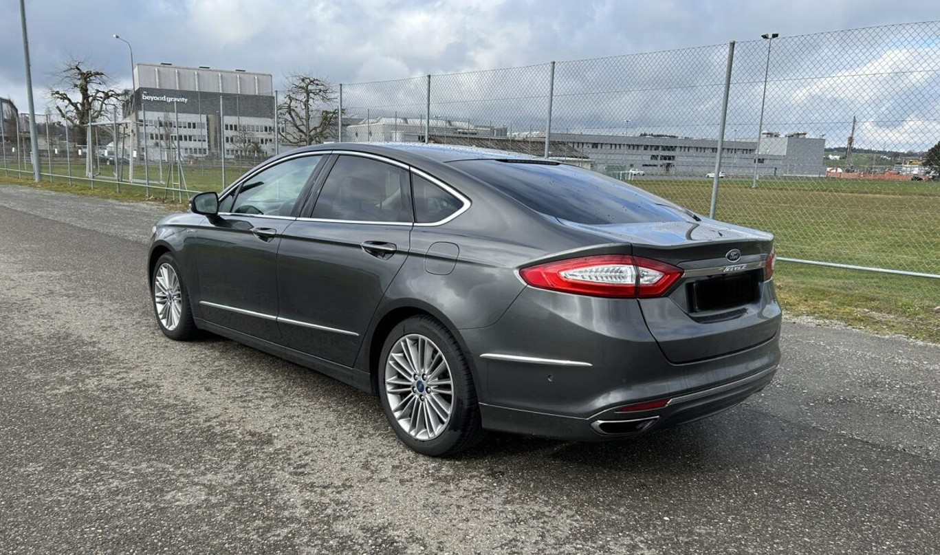 FORD Mondeo 2.0 HEV Vignale eCVT-image-2