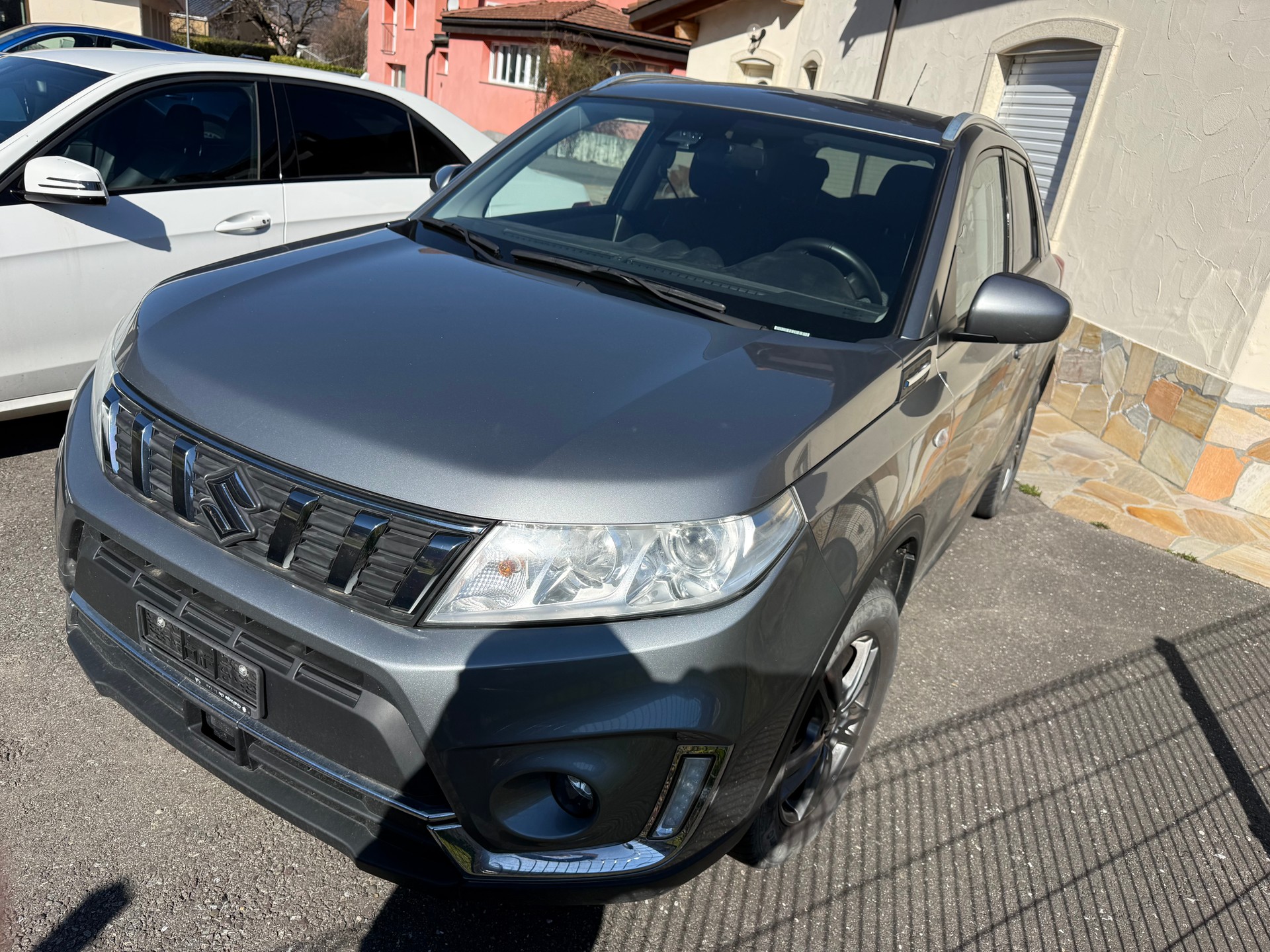 SUZUKI Vitara 1.0 Unico-image-2