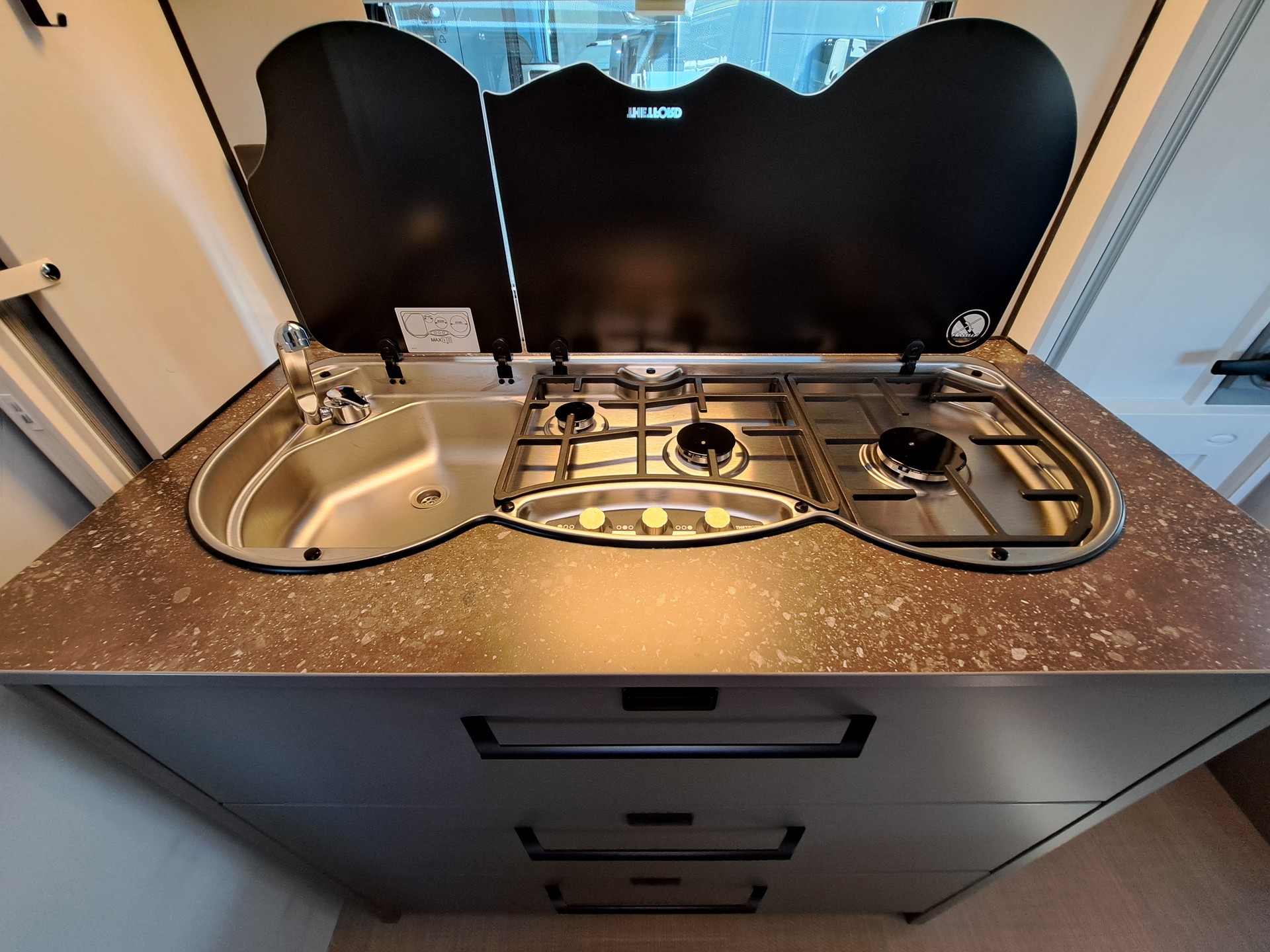 BÜRSTNER Averso Plus 510 TK B66-image-2