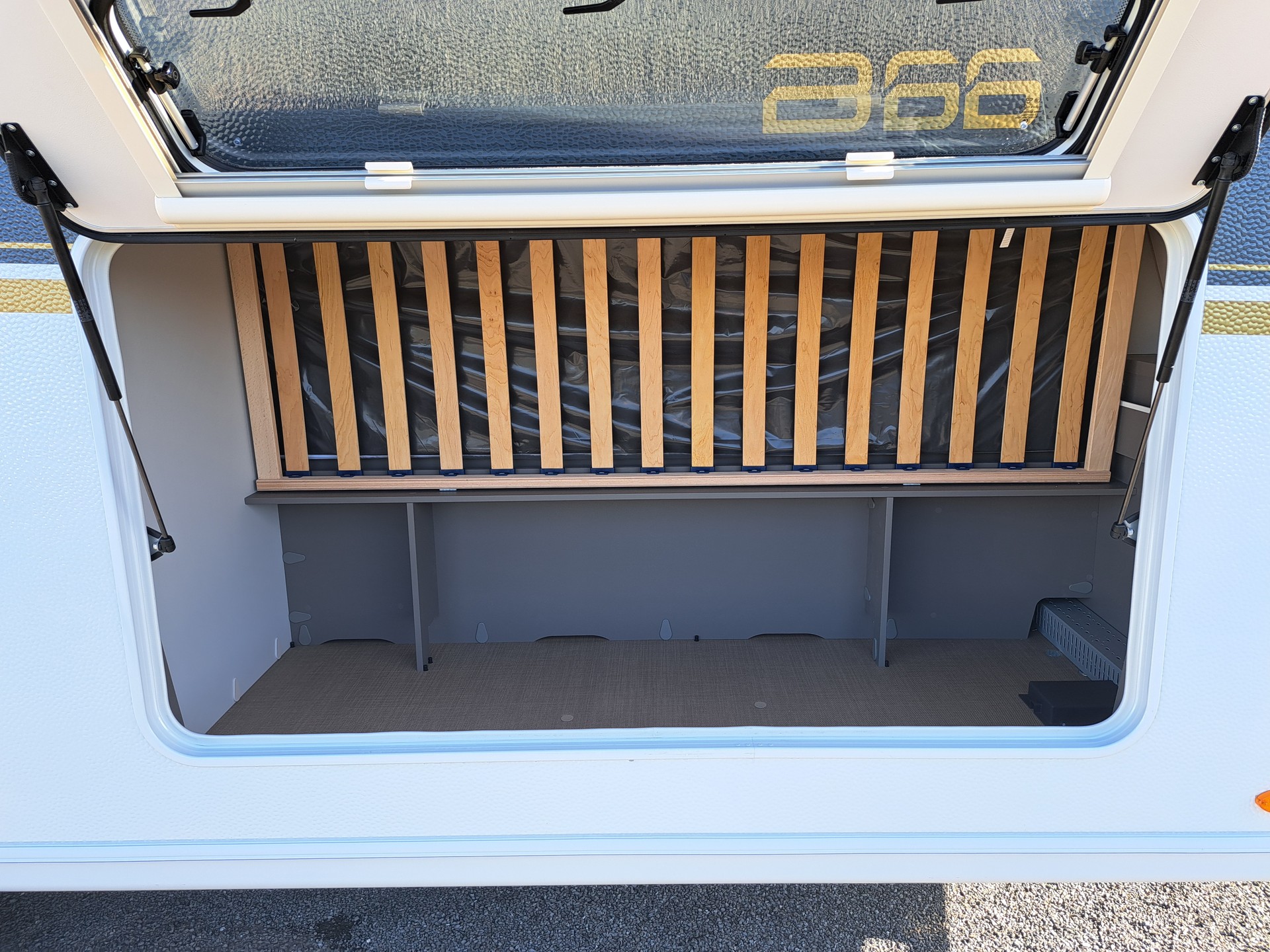 BÜRSTNER Averso Plus 510 TK B66-image-12