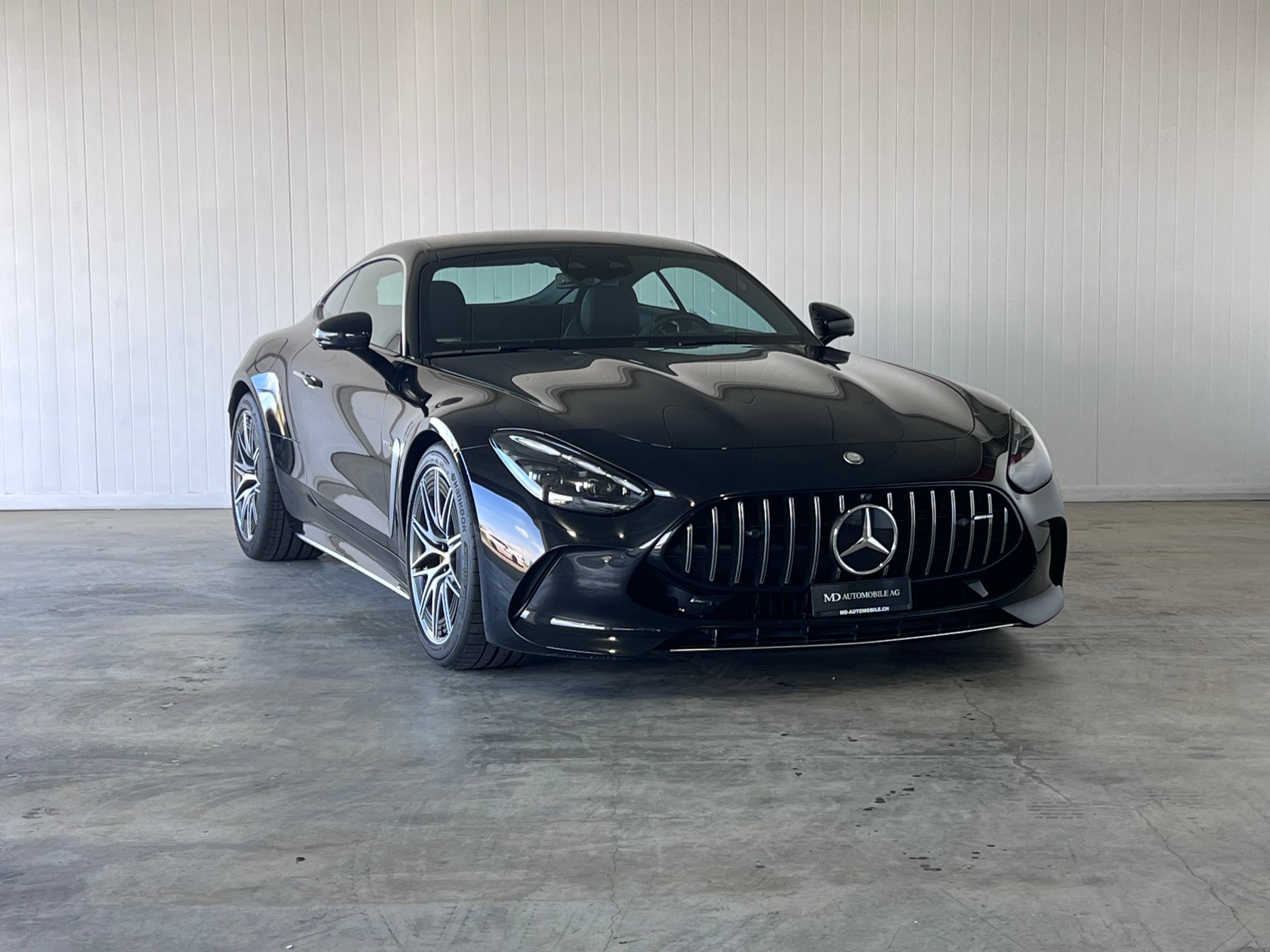 MERCEDES-BENZ AMG GT 63 4Matic+ Executive Edition-showroom-element-2