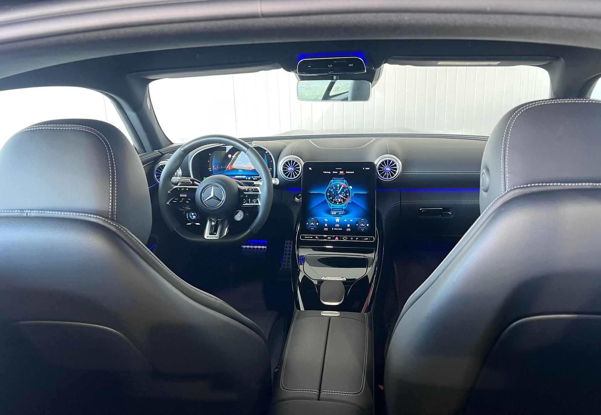 MERCEDES-BENZ AMG GT 63 4Matic+ Executive Edition-image-18