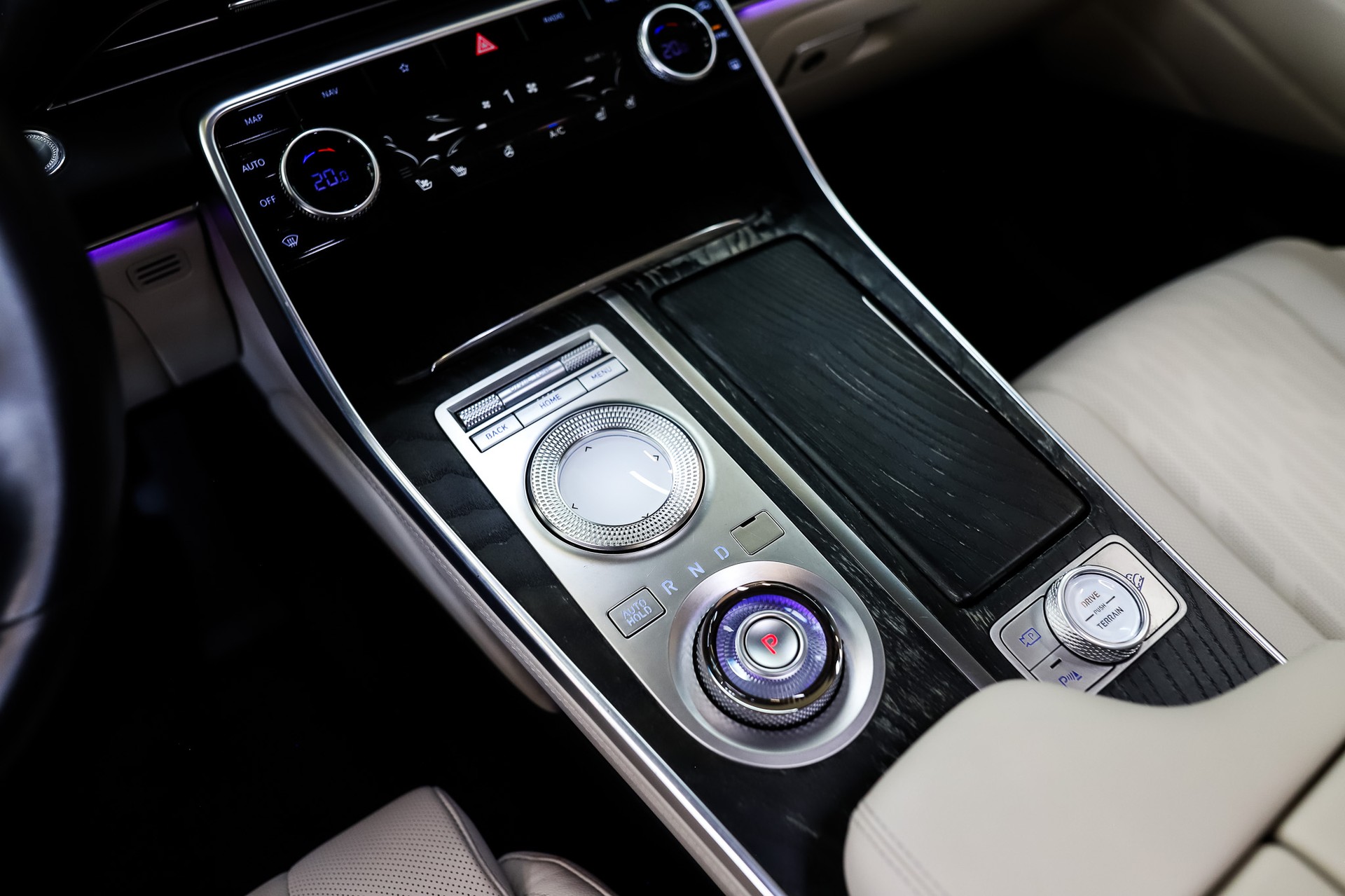 GENESIS GV80 3.0 CRDI Luxus AT8 AWD-image-16