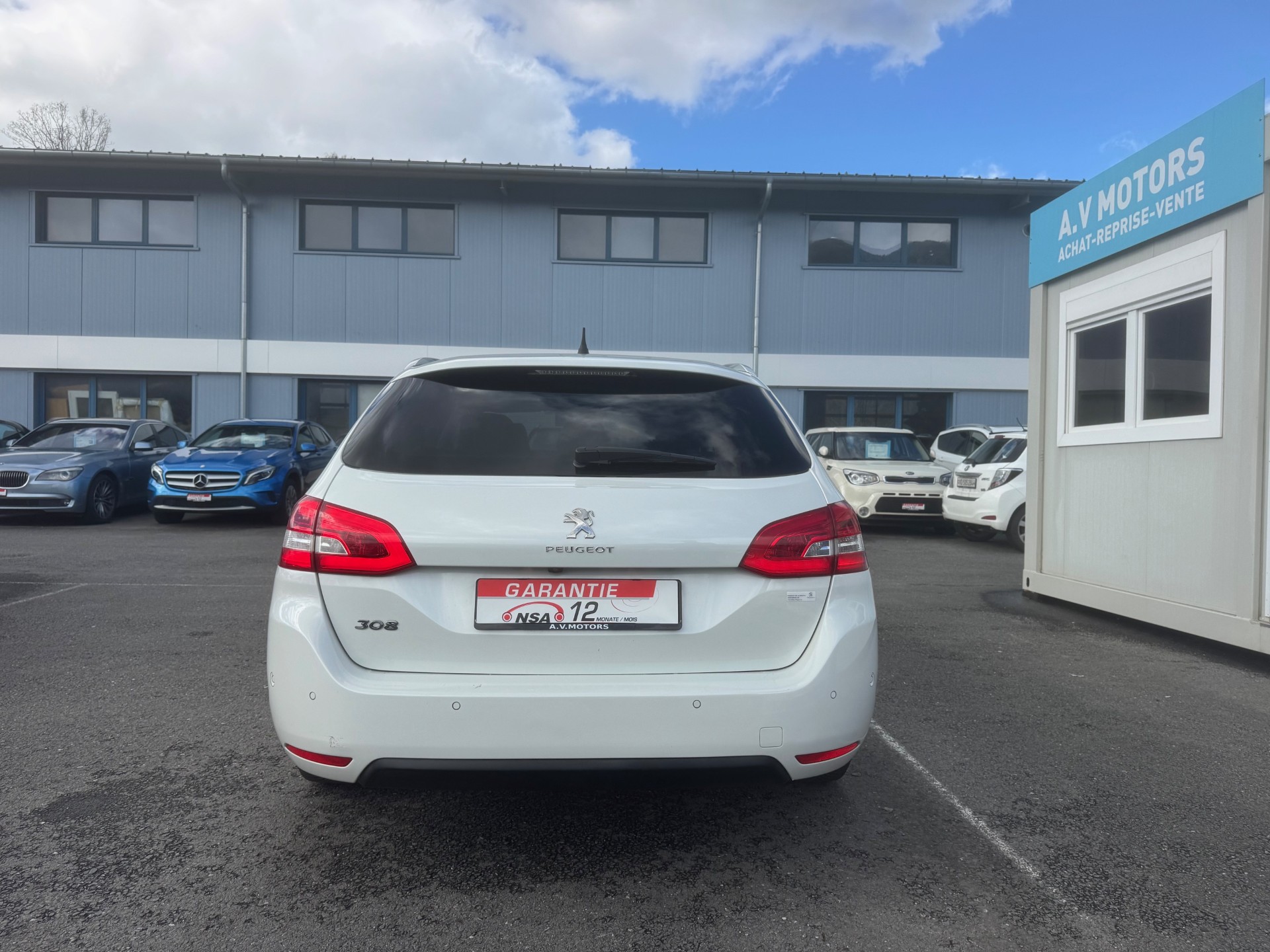 PEUGEOT 308 SW 1.2 THP Féline-image-5