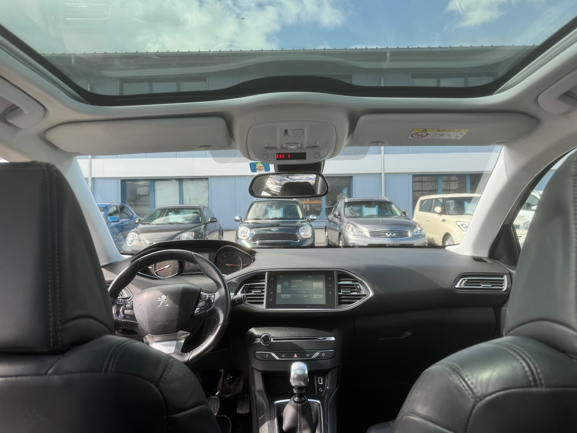PEUGEOT 308 SW 1.2 THP Féline-image-10