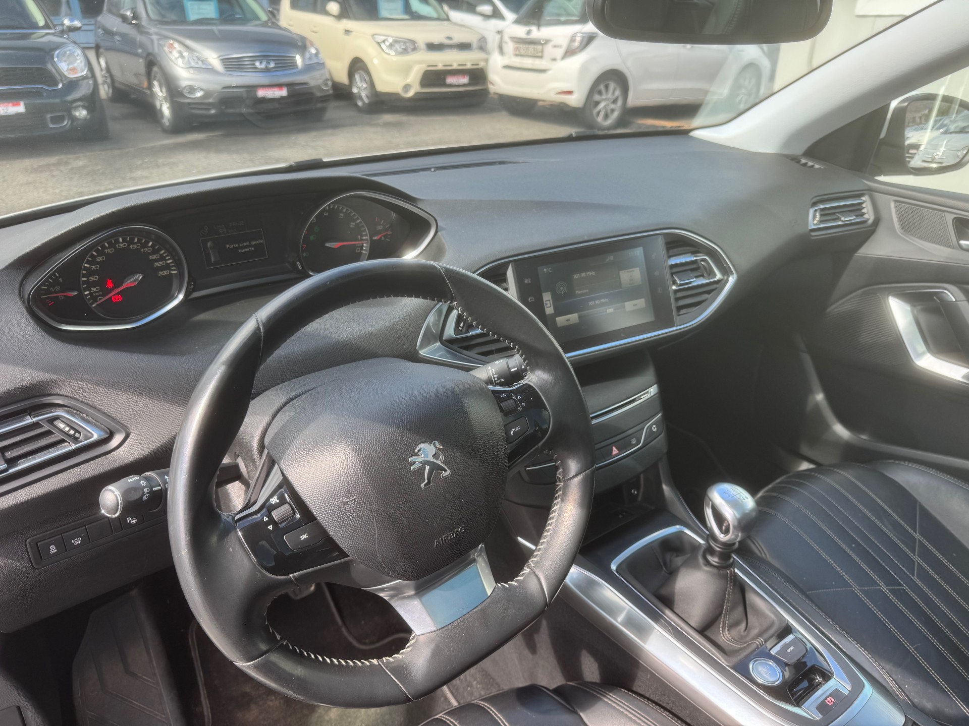PEUGEOT 308 SW 1.2 THP Féline-image-8