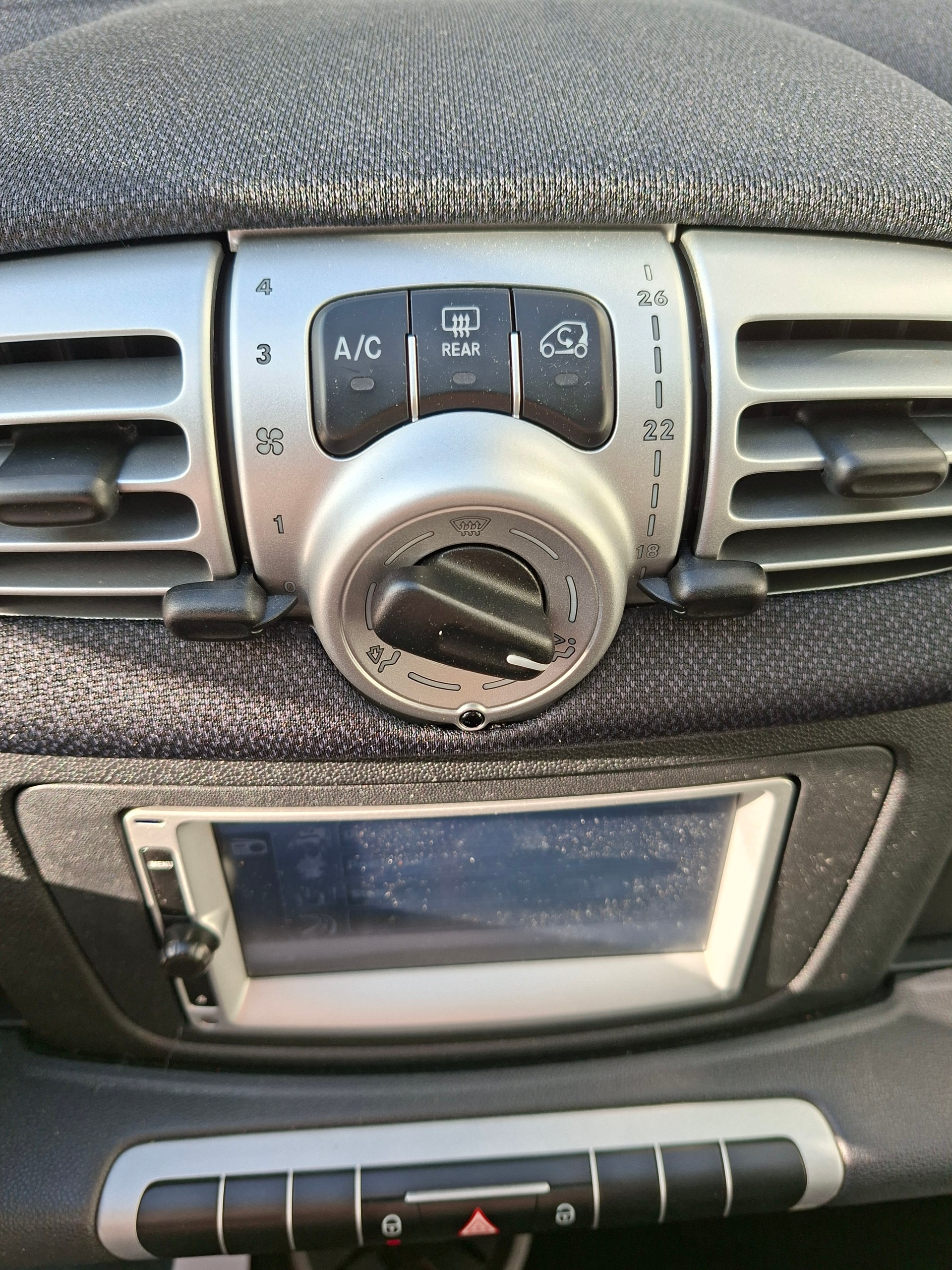 SMART fortwo pure mhd softouch-image-12