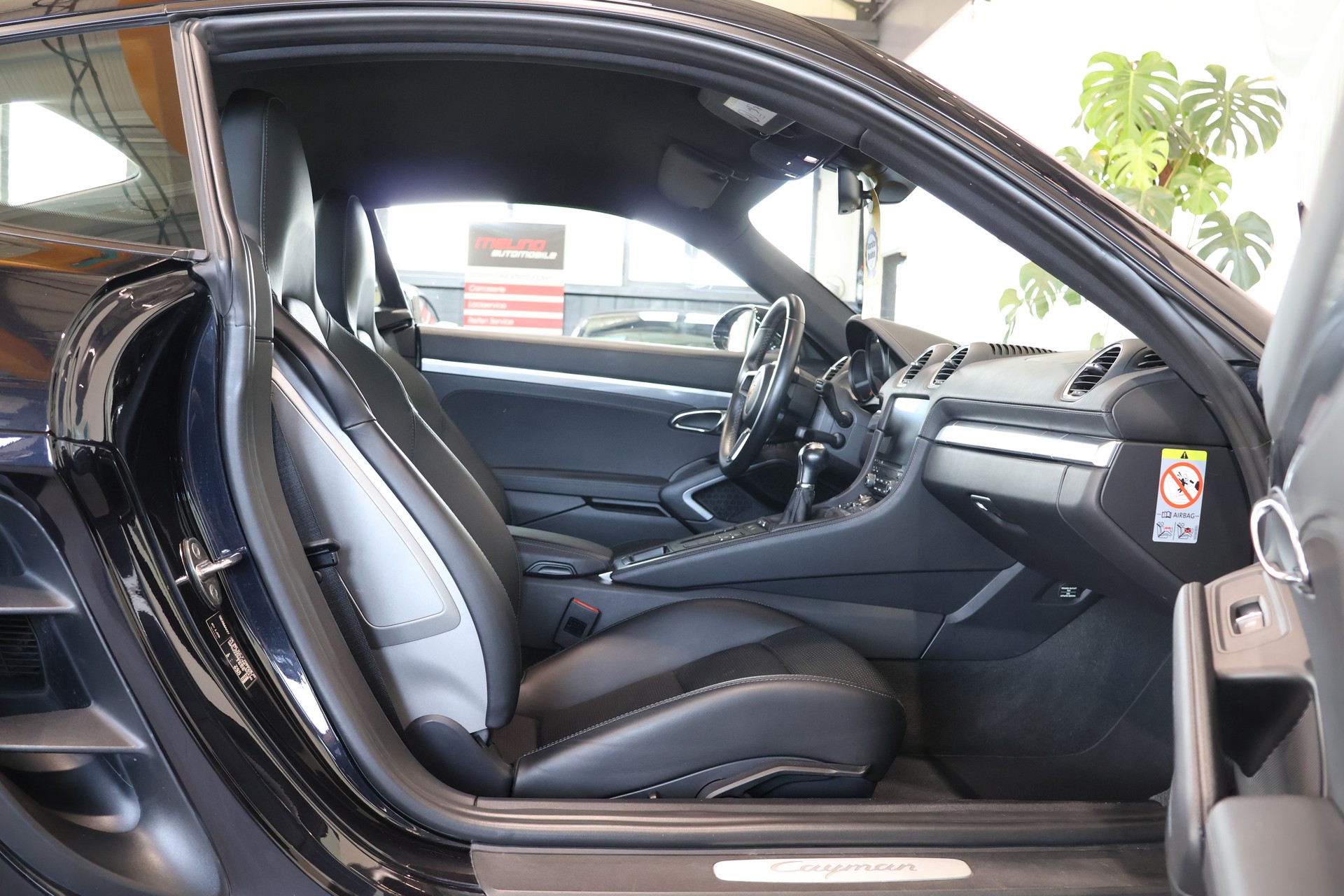 PORSCHE 718 Cayman 2.0-image-12