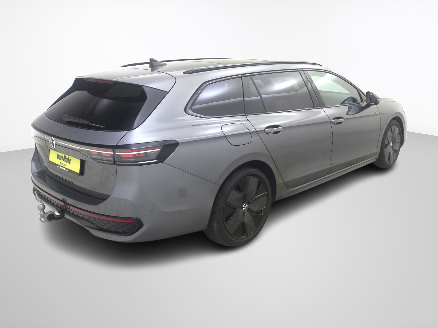 VW Passat Variant 2.0 TSI R-Line 4Motion DSG-image-4