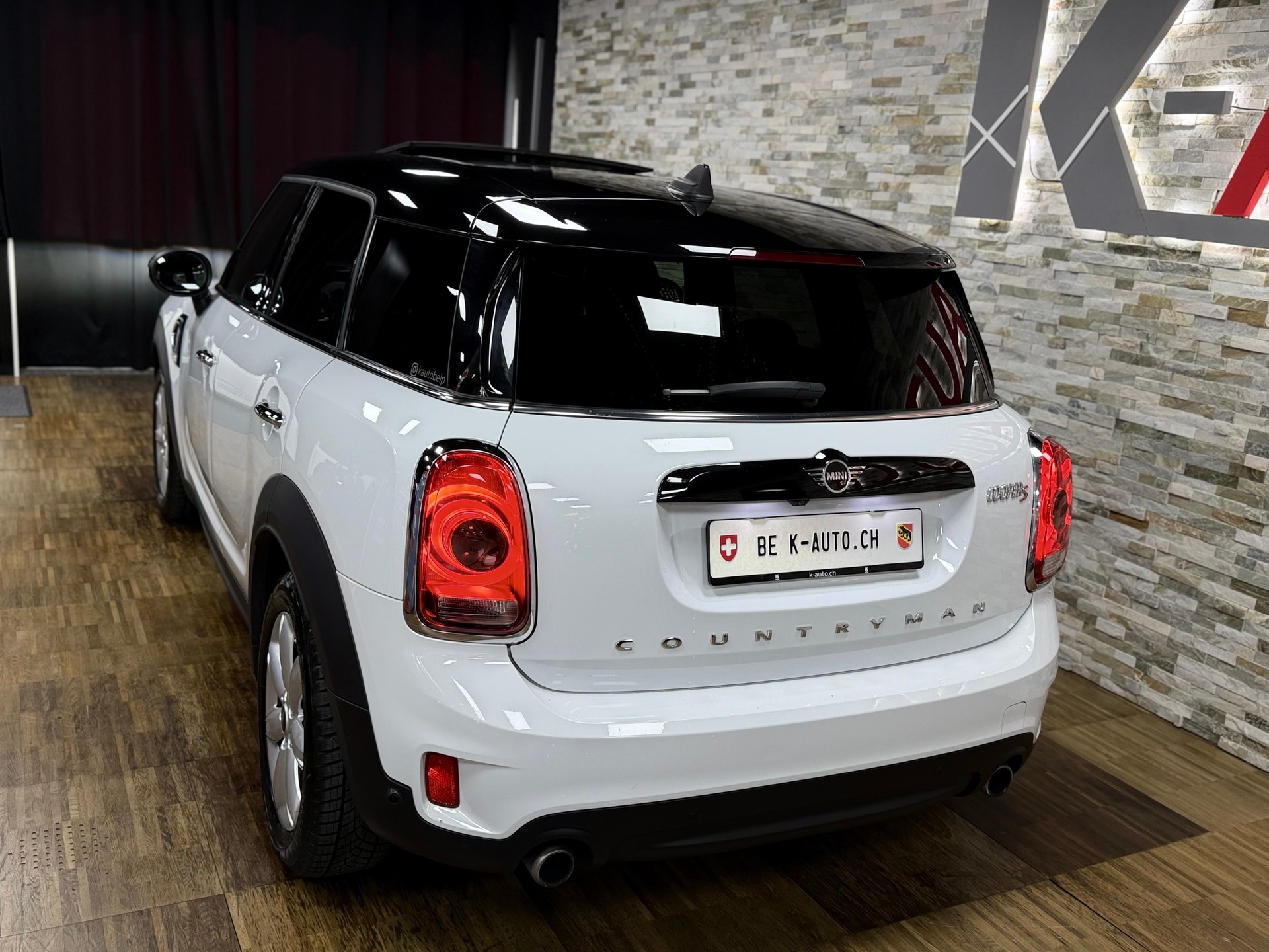 MINI Countryman Cooper S ALL4 Steptronic-showroom-element-1