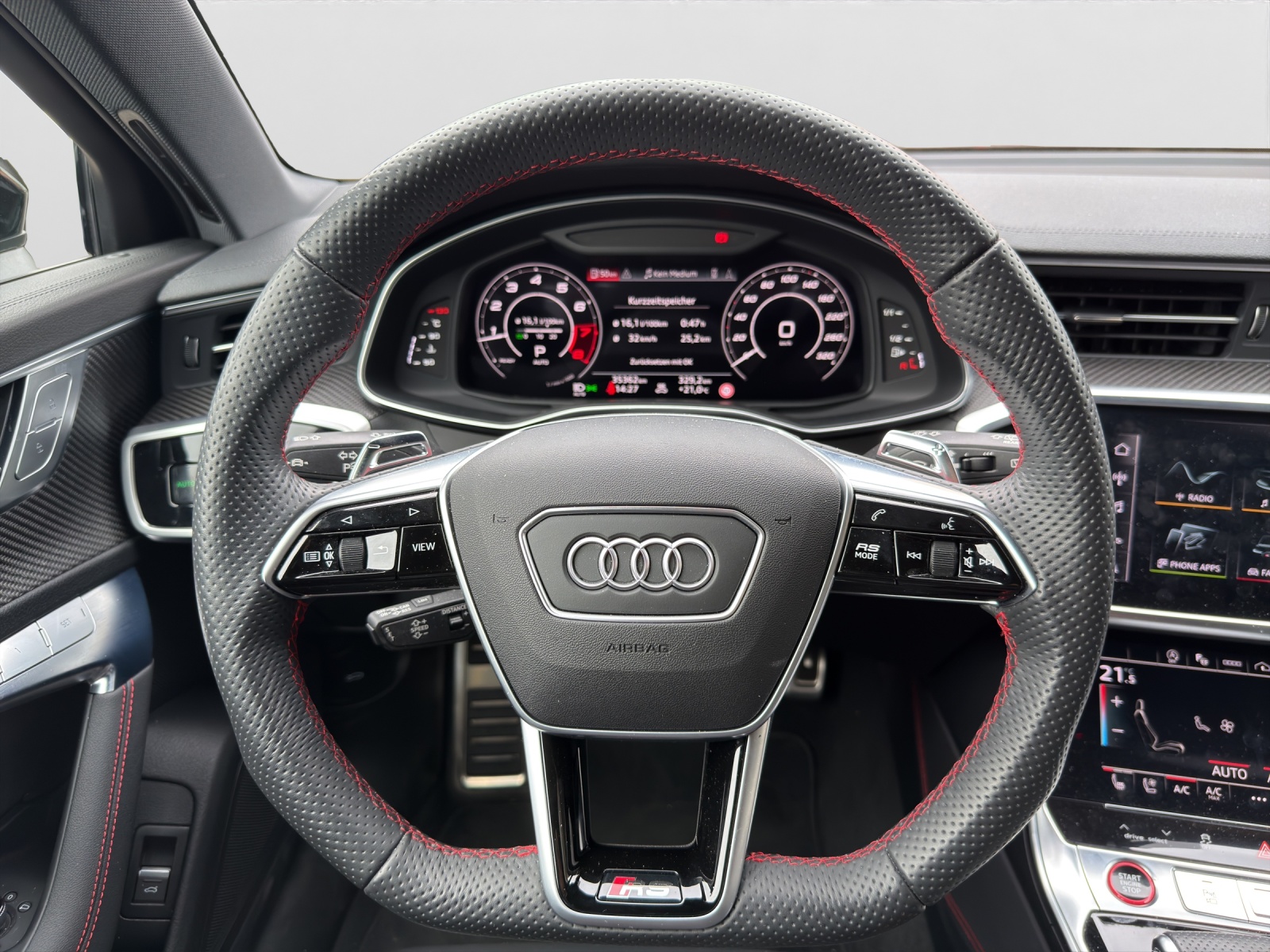 AUDI RS6 Avant 4.0 TFSI V8 quattro-image-12