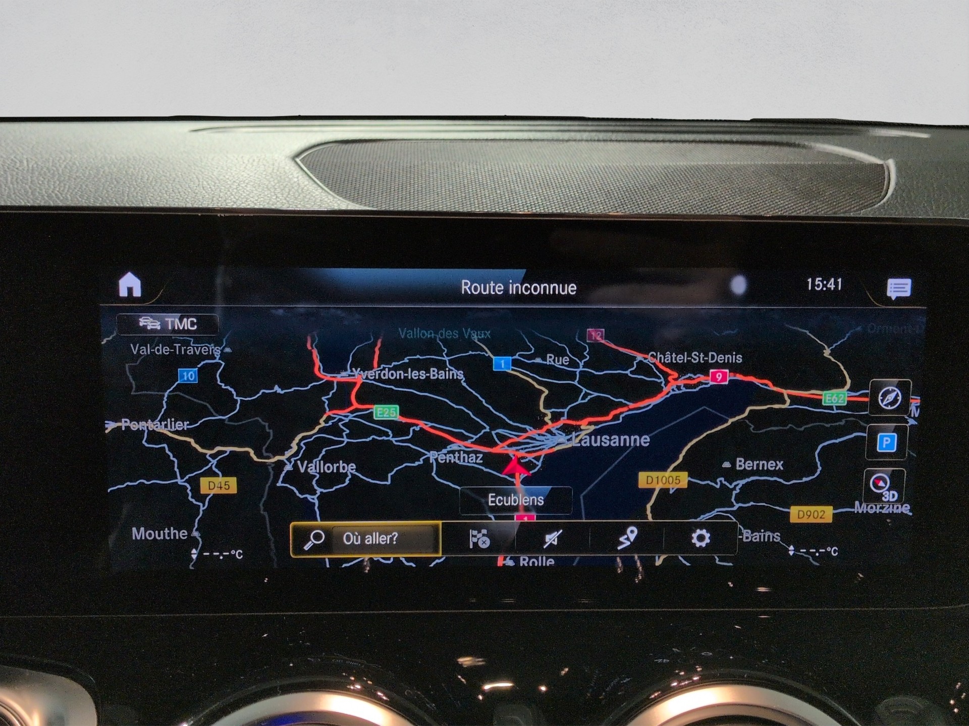 MERCEDES-BENZ GLB 200 Progressive 7G-Tronic-image-12