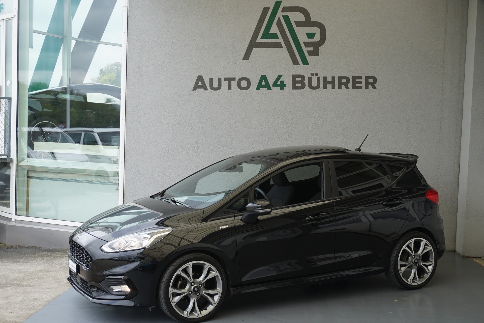 FORD Fiesta 1.0 SCTi ST Line 100PS mit erst 47`000km!!-showroom-element-3