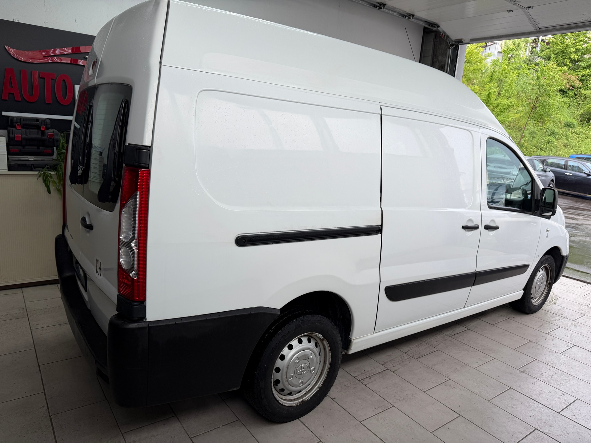 TOYOTA Proace 2.0D Panel Van Terra L2H2-image-7