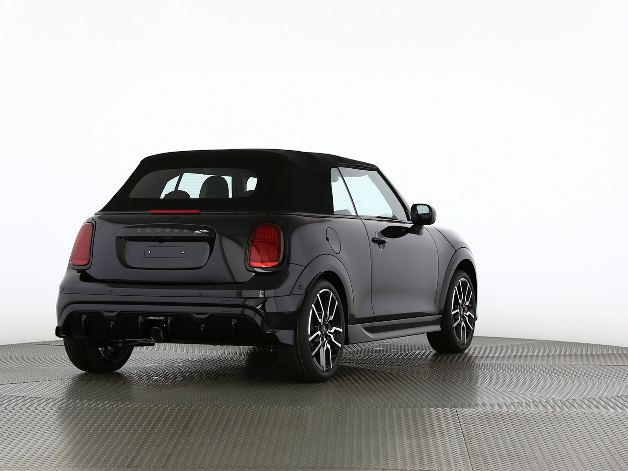 MINI Cooper John Cooper Works Cabriolet DKG-showroom-element-1