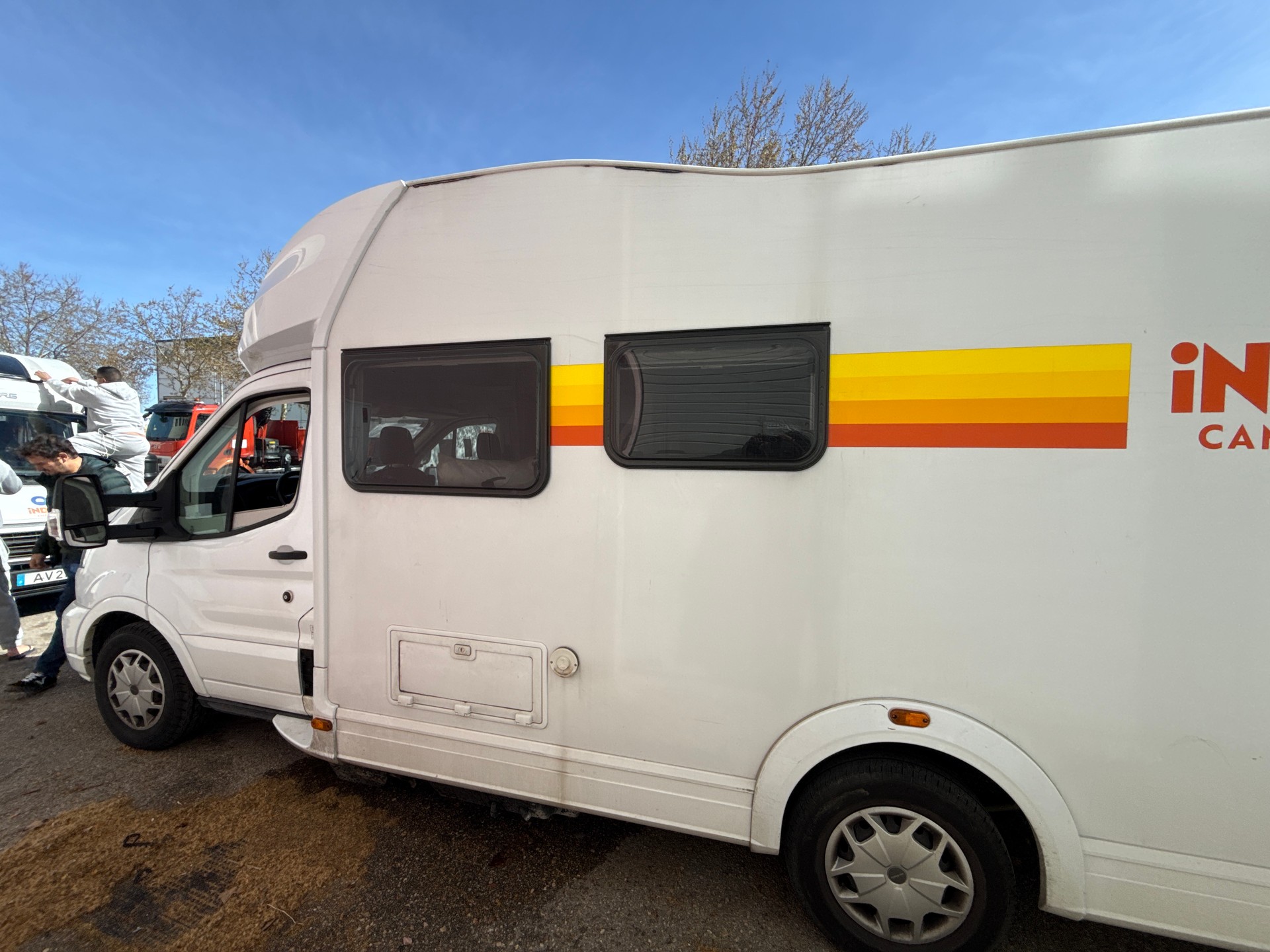 FIAT 2024 Ford Transit Weinsberg Carasuite | Automatik | Schlafplätze für 5-showroom-element-3