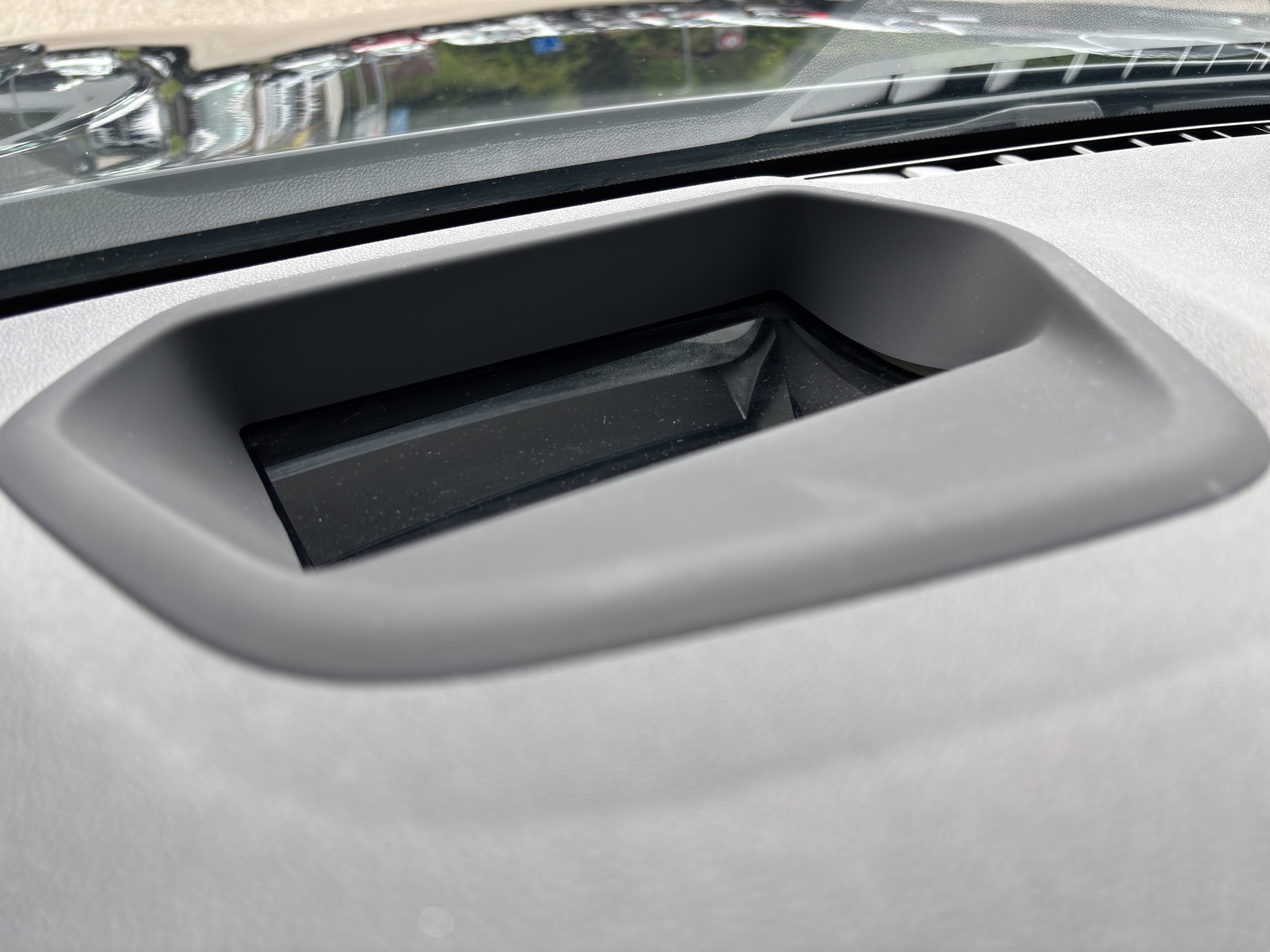 BMW 530e xDrive Touring Pure M Sport Steptronic-image-9