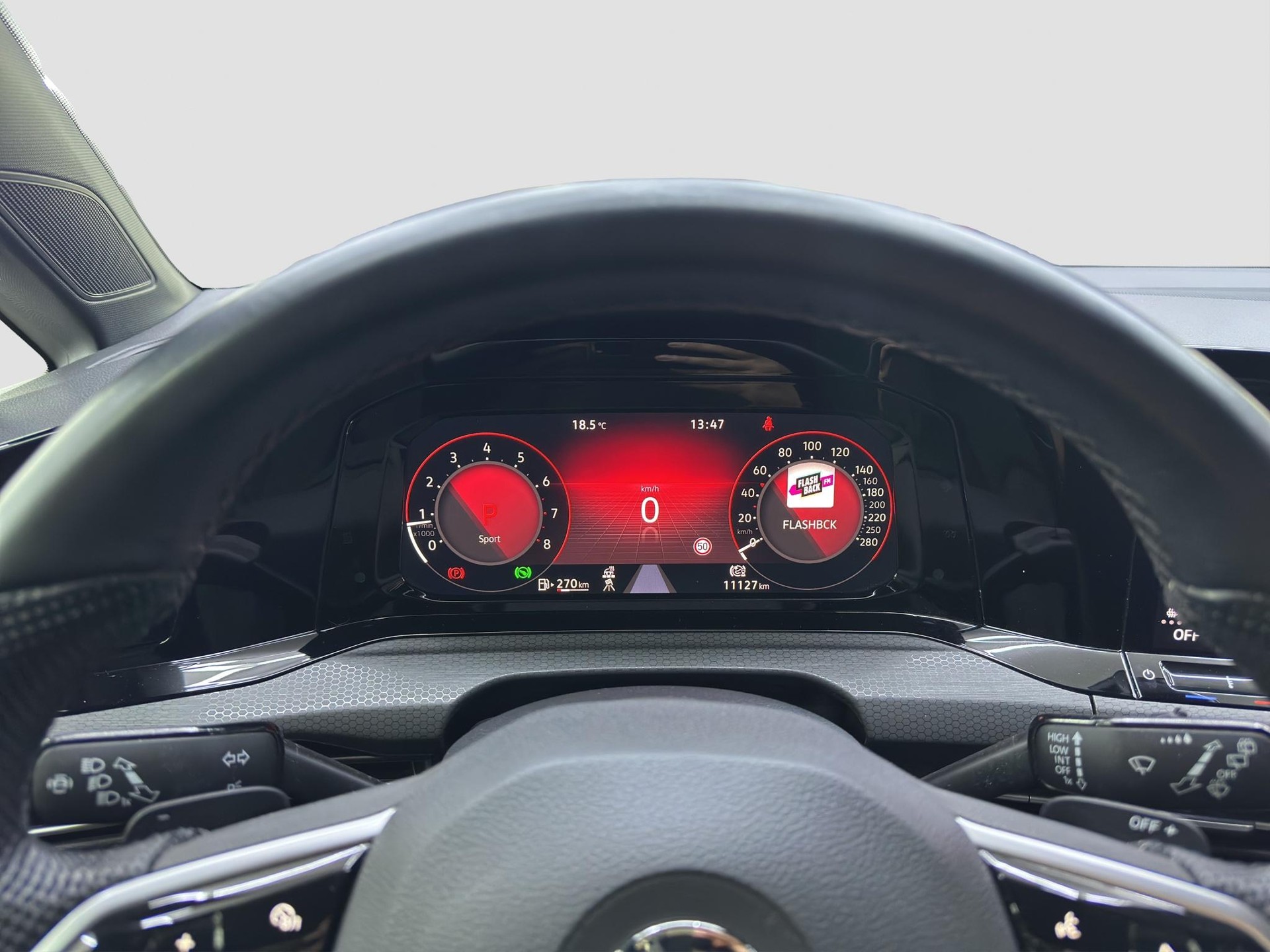 VW Golf 2.0 TSI GTI DSG-image-13