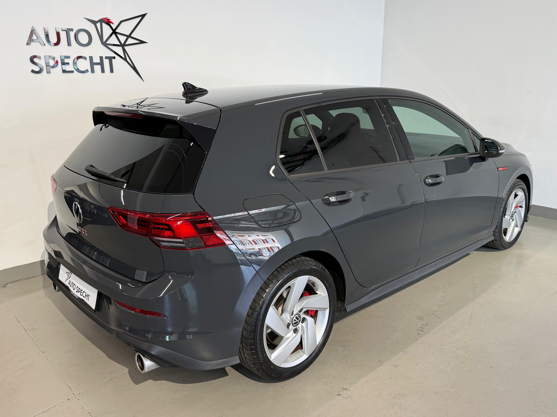 VW Golf 2.0 TSI GTI DSG-showroom-element-3