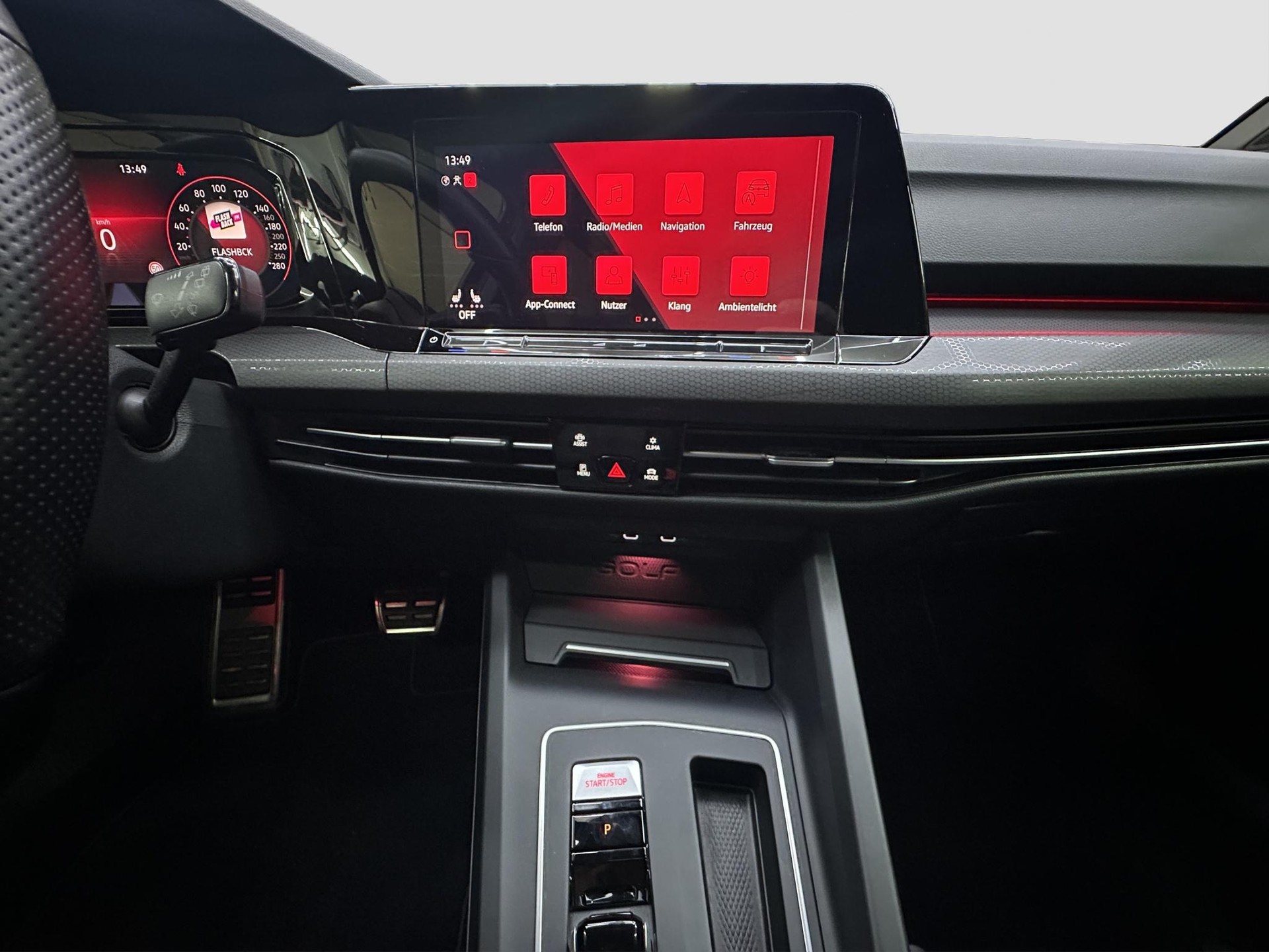 VW Golf 2.0 TSI GTI DSG-image-14