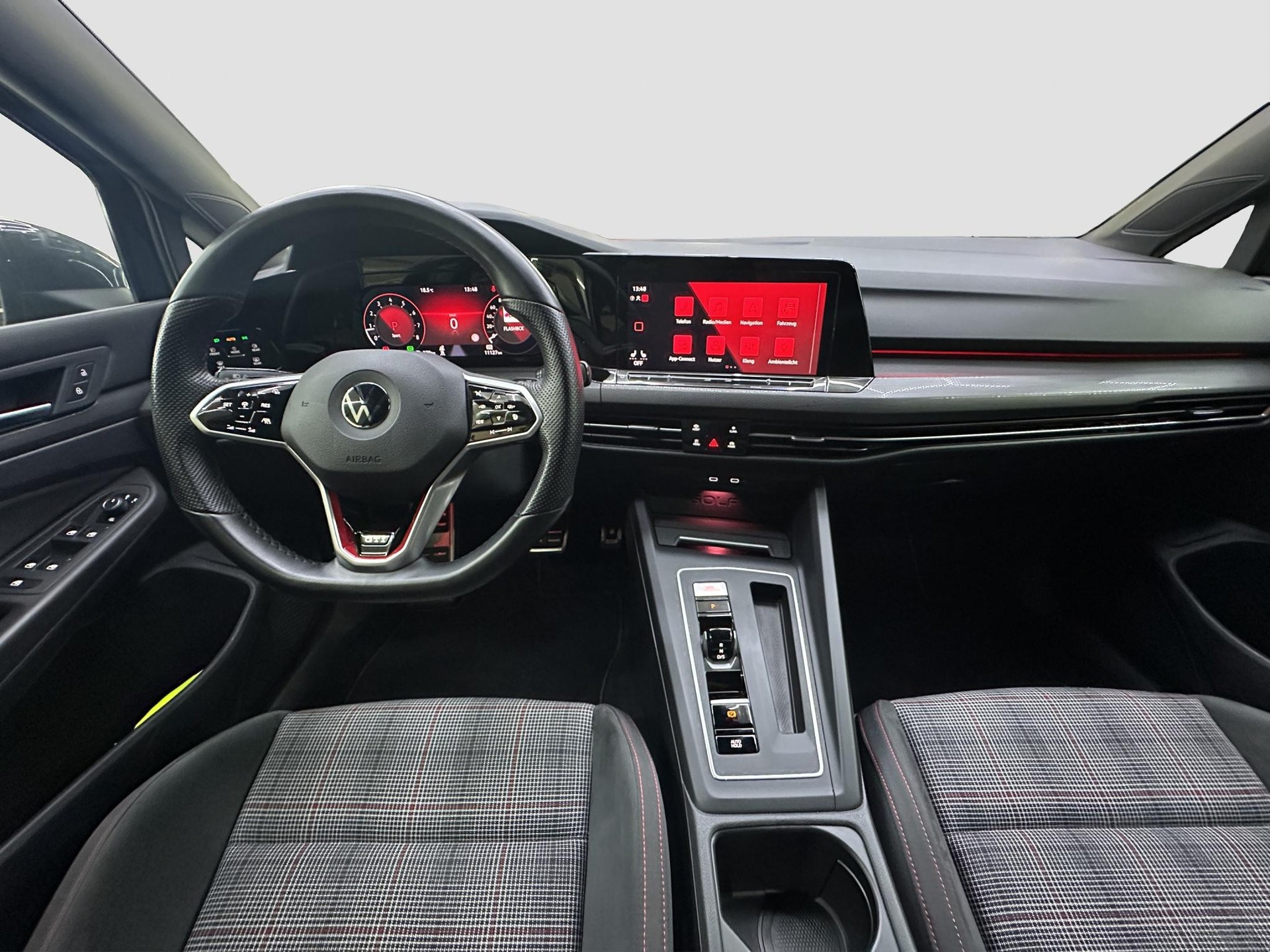 VW Golf 2.0 TSI GTI DSG-image-11