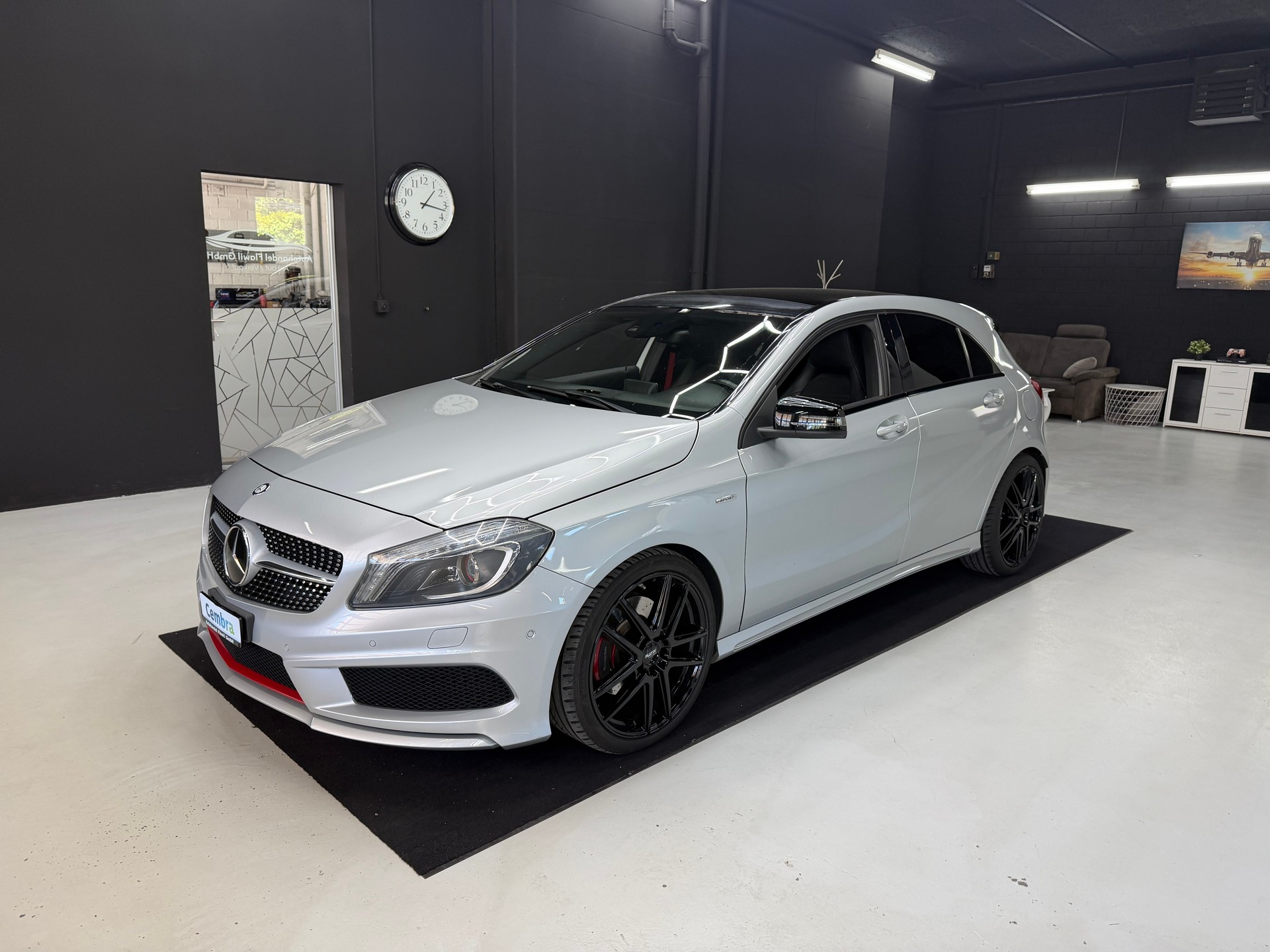 MERCEDES-BENZ A 250 Sport 7G-DCT-showroom-element-2